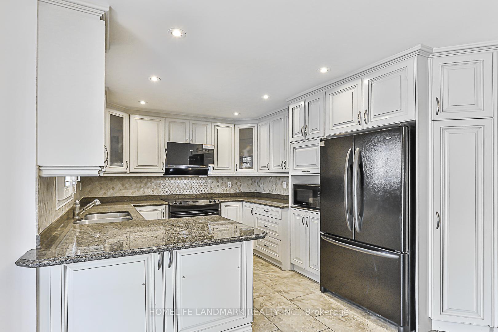 Photo 13 of 116 Cromwell Road, Vaughan, Maple — HOMEH