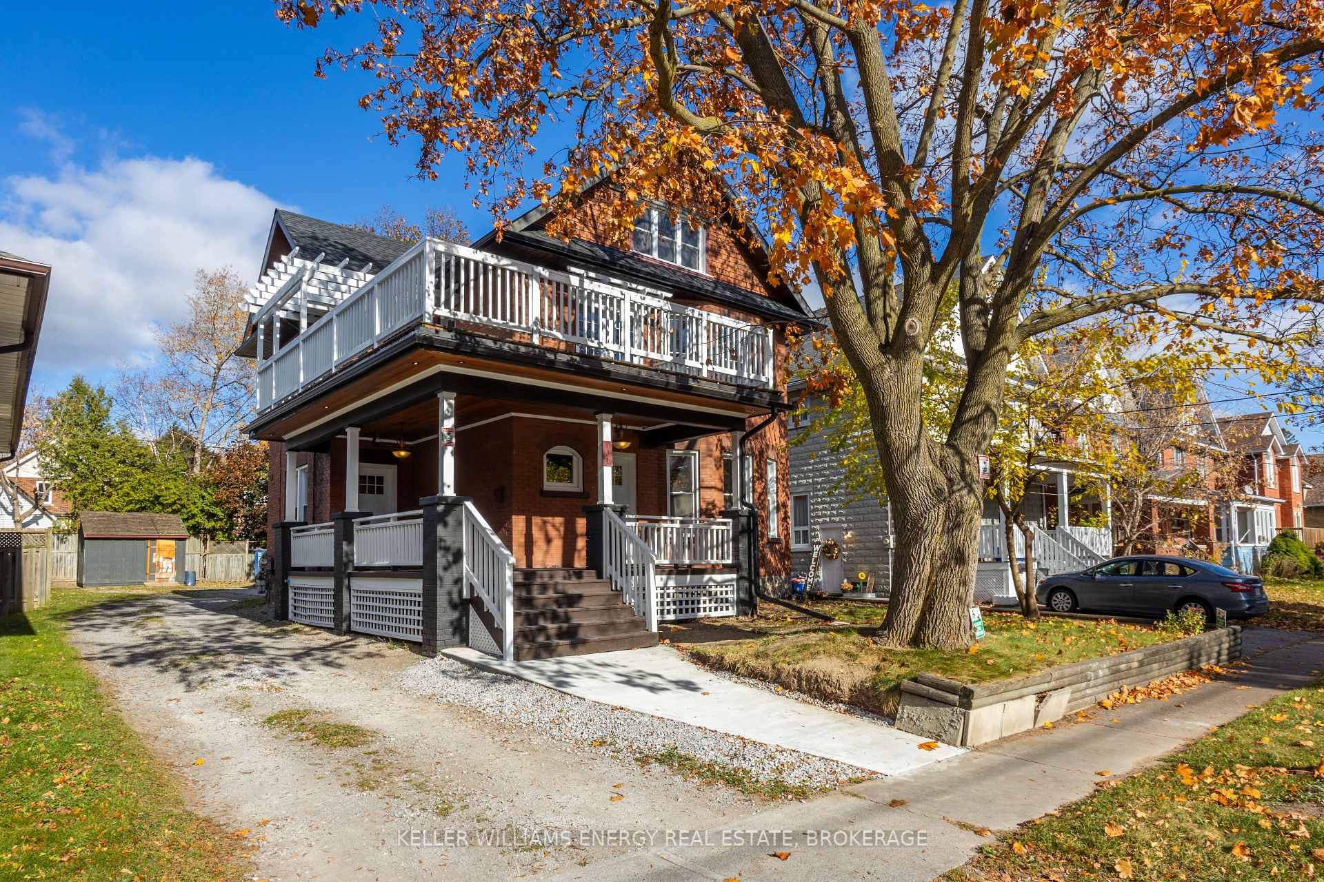 Photo 2 of 104 Brock Street E, Oshawa, O'Neill — HOMEH