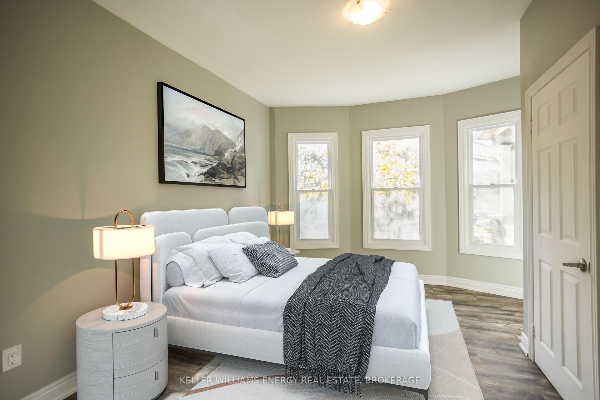 Photo 7 of 104 Brock Street E, Oshawa, O'Neill — HOMEH