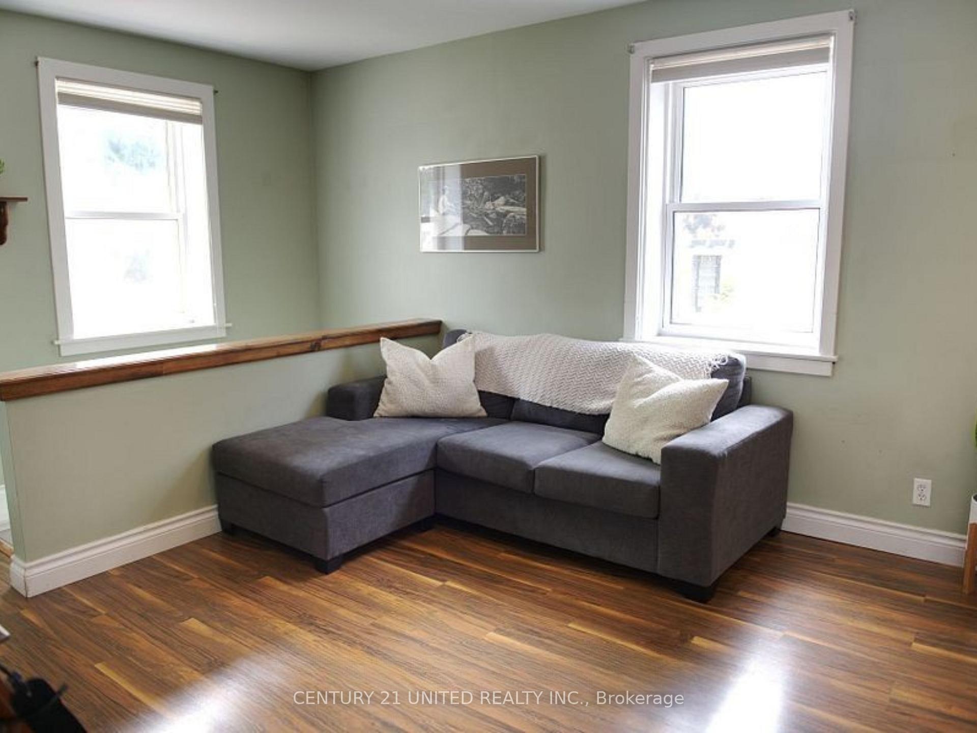 Photo 5 of 460 Hamilton Street, Peterborough, Otonabee Ward 1 — HOMEH