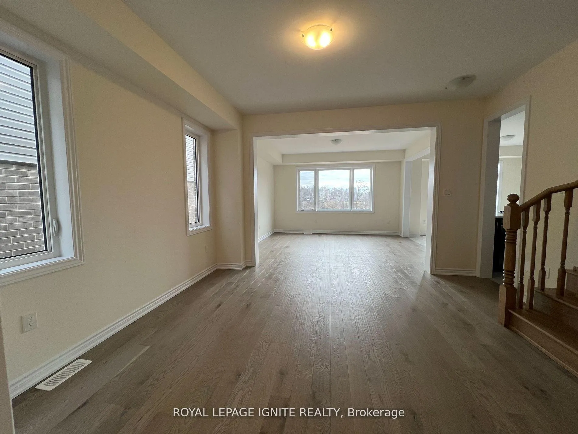 Photo 2 of 84 Gilham Way, Brant, Paris — HOMEH