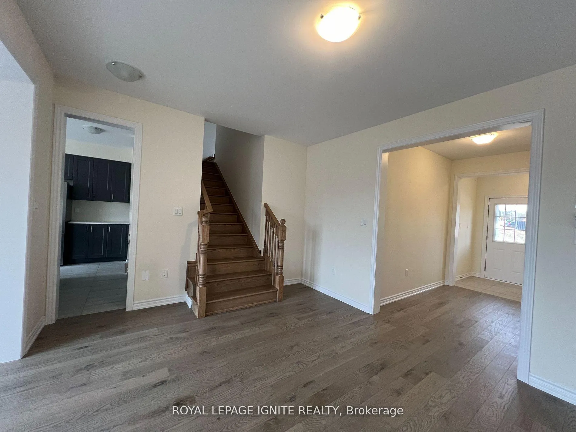 Photo 5 of 84 Gilham Way, Brant, Paris — HOMEH