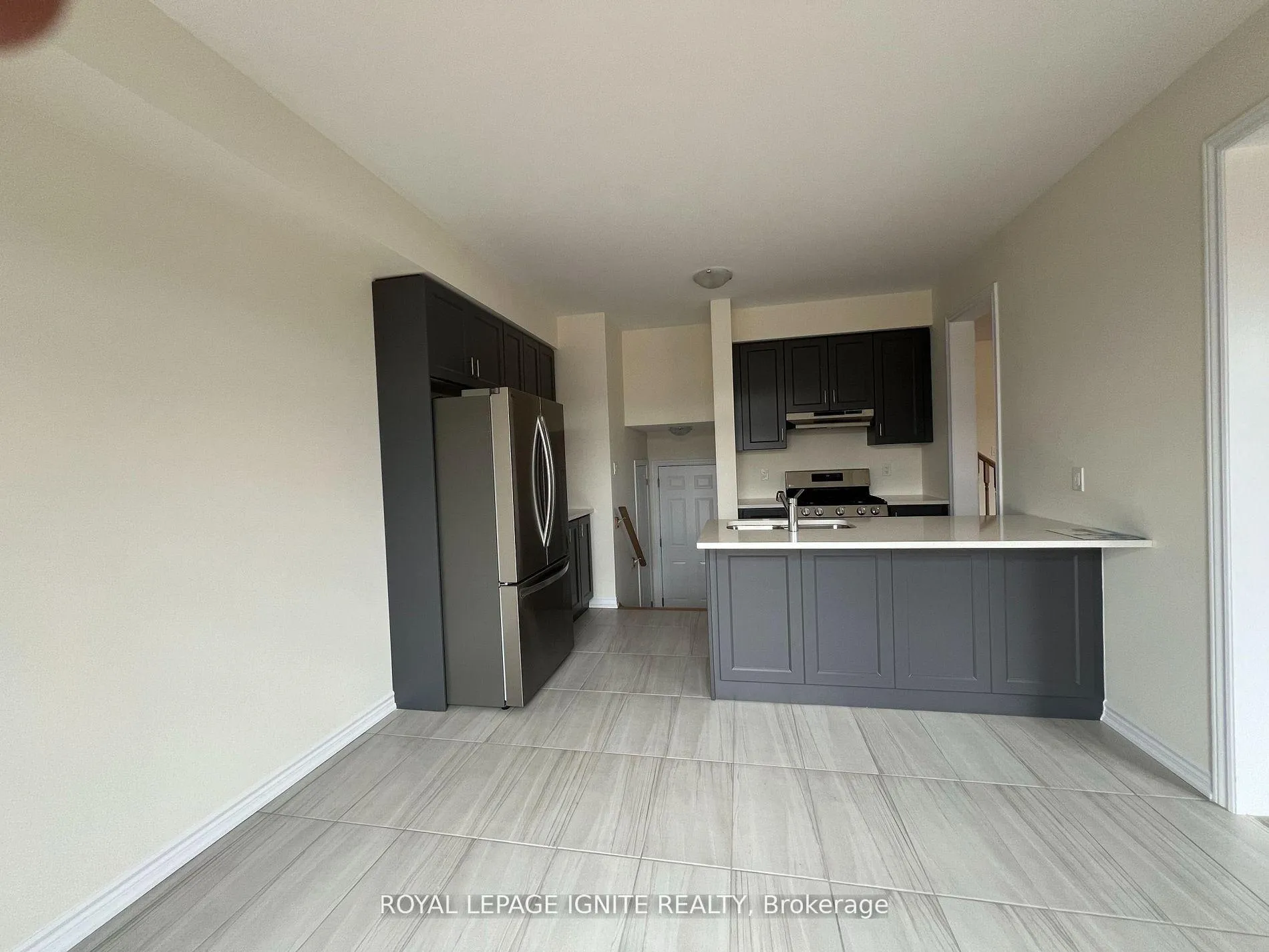 Photo 7 of 84 Gilham Way, Brant, Paris — HOMEH