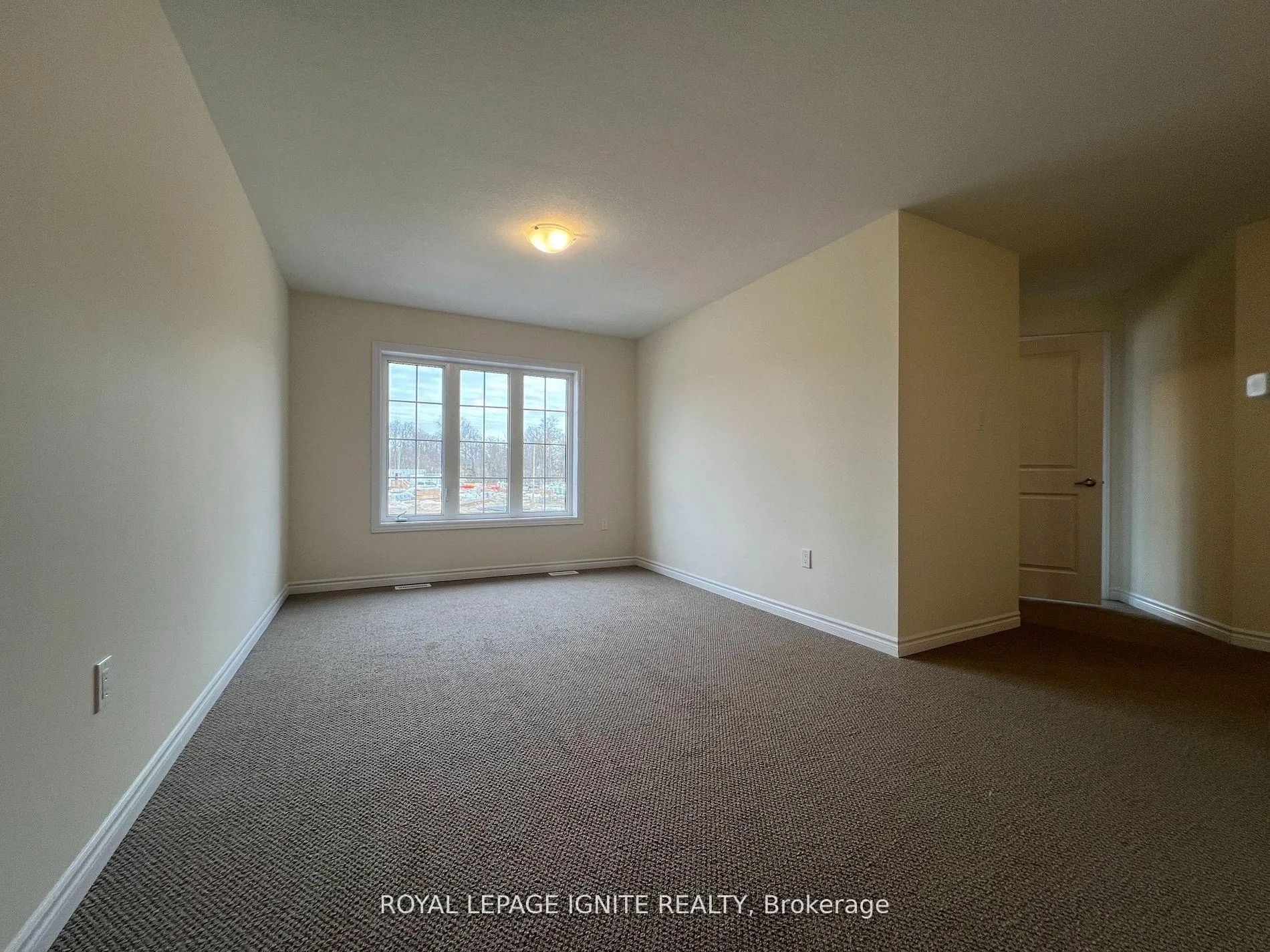Photo 8 of 84 Gilham Way, Brant, Paris — HOMEH