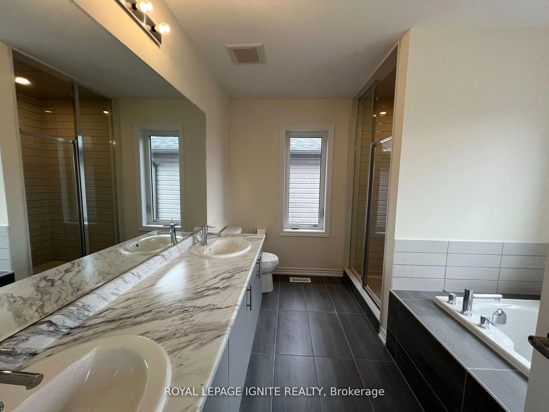 Photo 10 of 84 Gilham Way, Brant, Paris — HOMEH