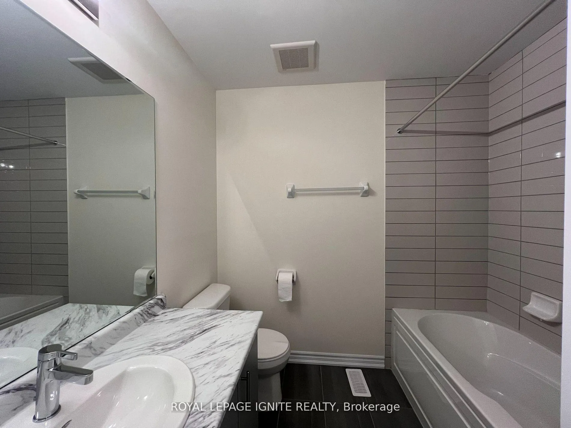 Photo 16 of 84 Gilham Way, Brant, Paris — HOMEH