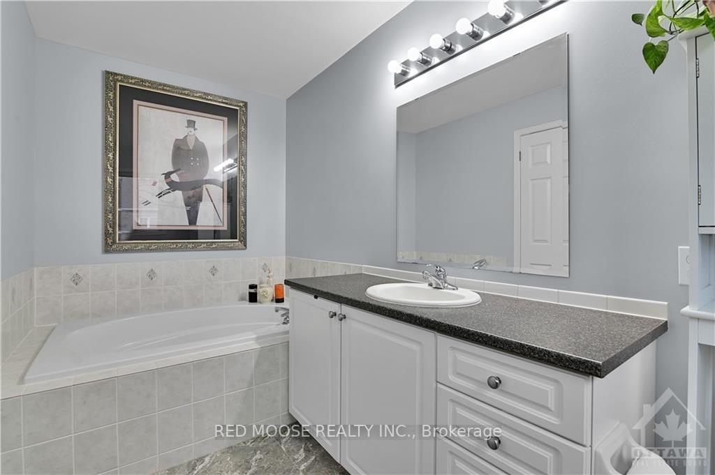 Photo 13 of 610 Louis Toscano Drive, Ottawa, Avalon East — HOMEH