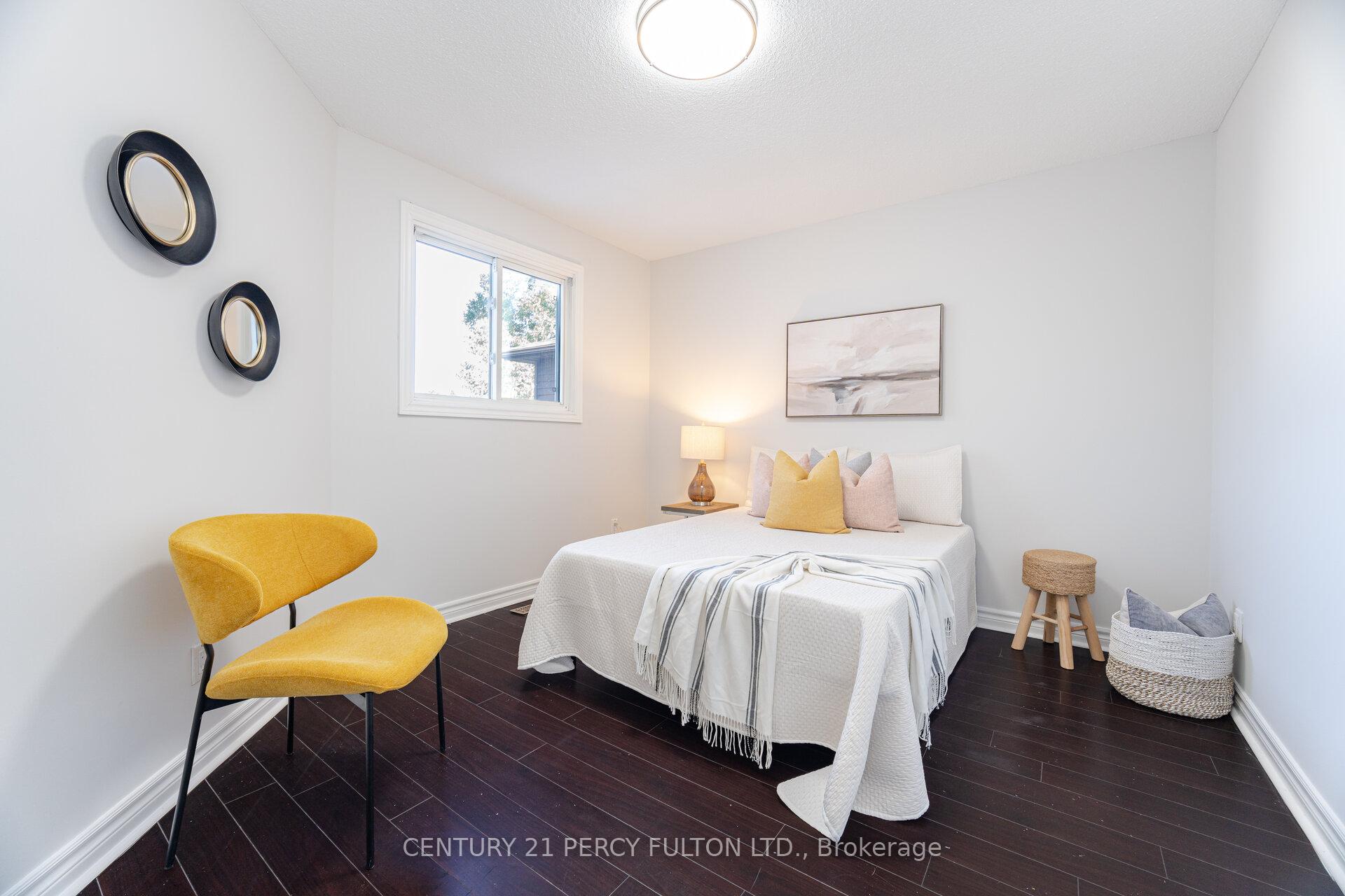 Photo 17 of 53 Barnes Drive, Ajax, Central — HOMEH