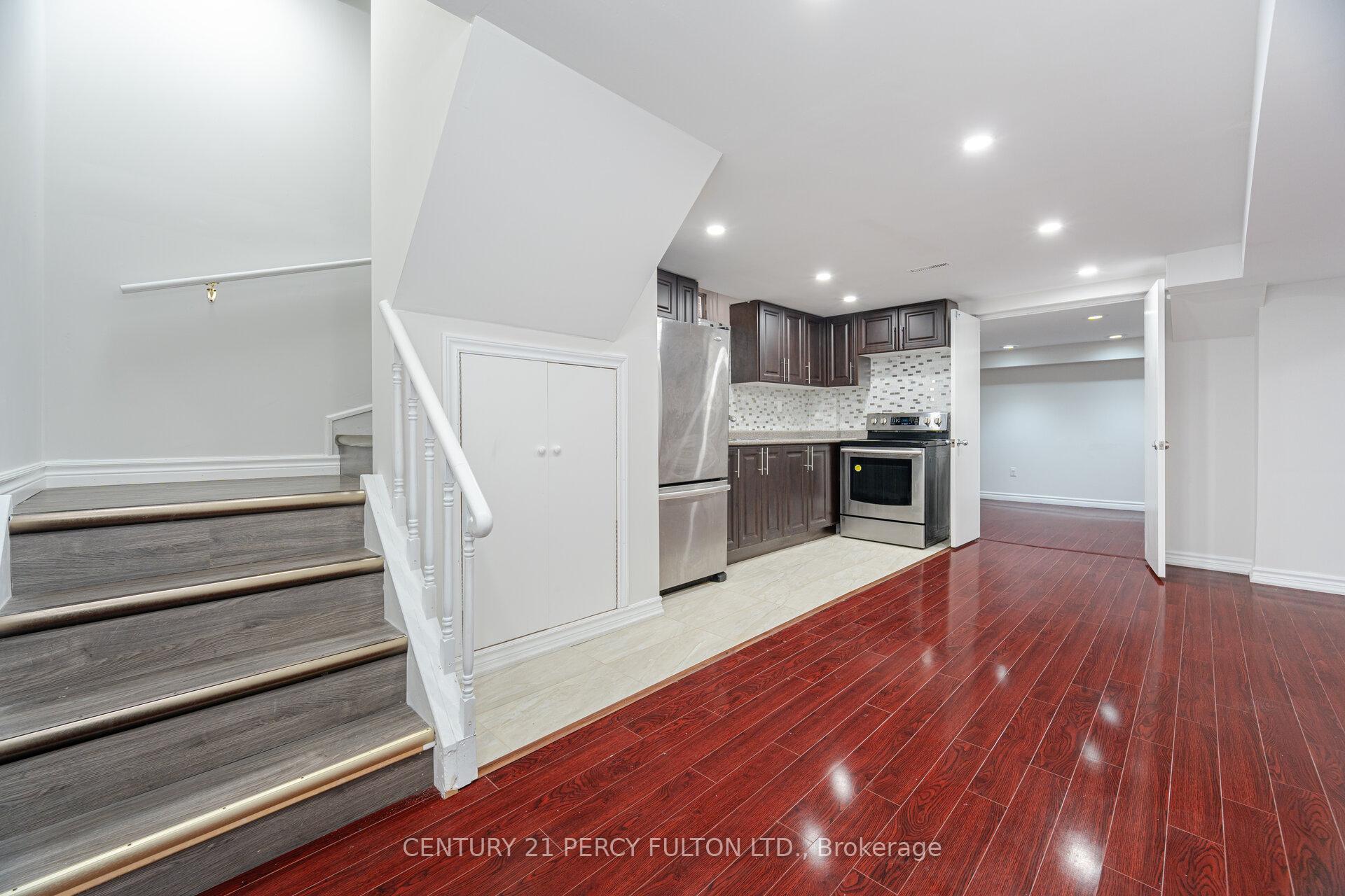 Photo 20 of 53 Barnes Drive, Ajax, Central — HOMEH