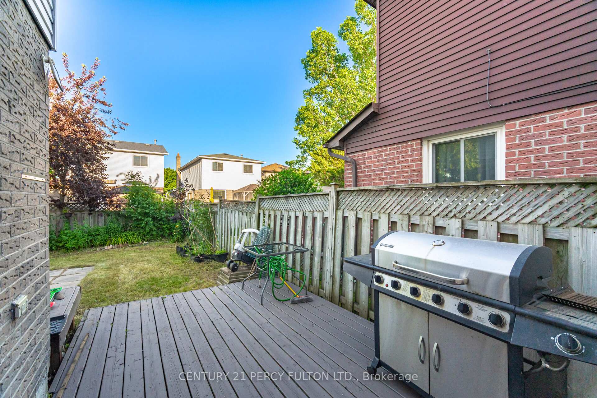Photo 31 of 53 Barnes Drive, Ajax, Central — HOMEH