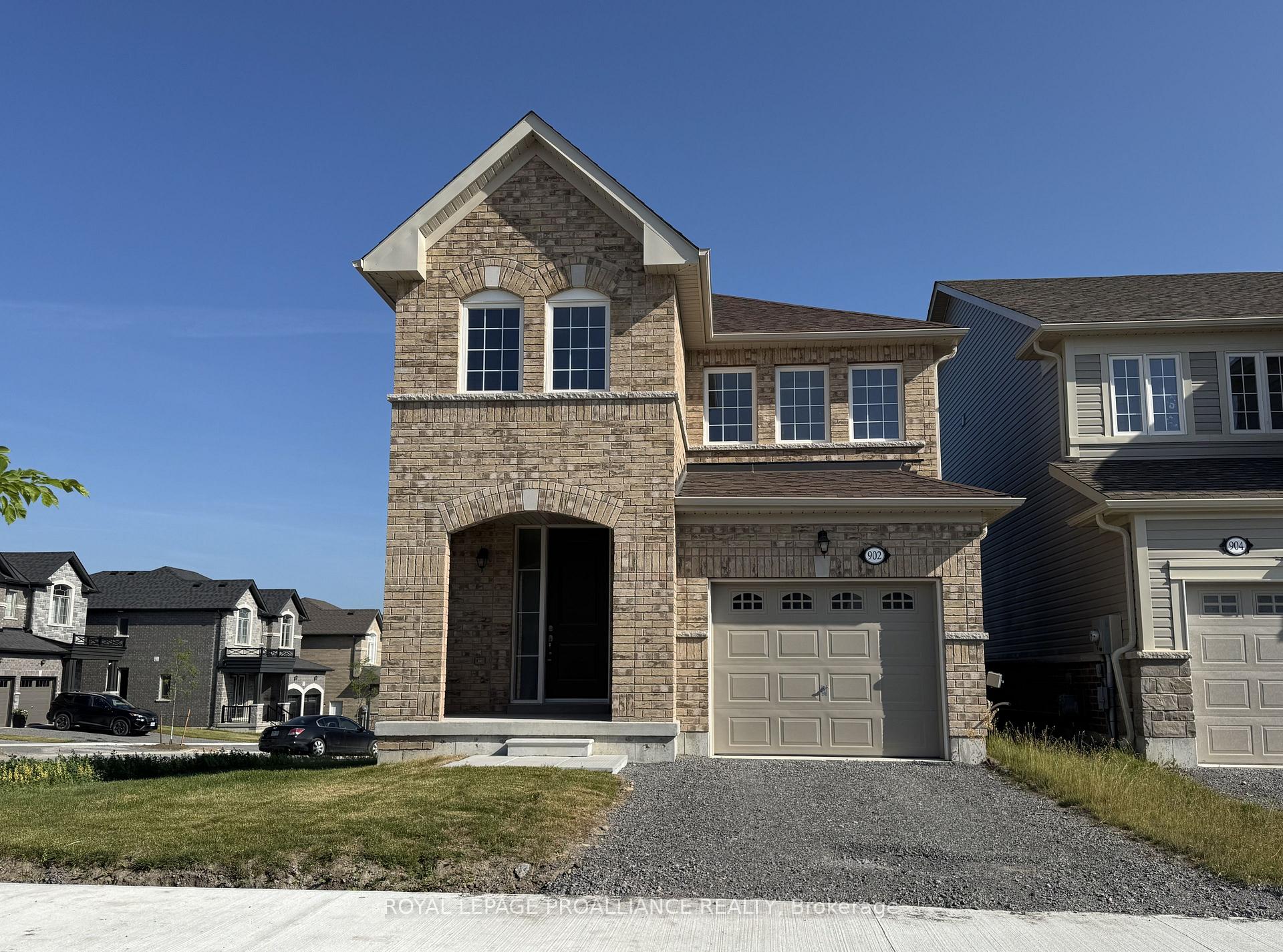Photo 1 of 902 Bamford Terrace, Peterborough, Monaghan Ward 2 — HOMEH