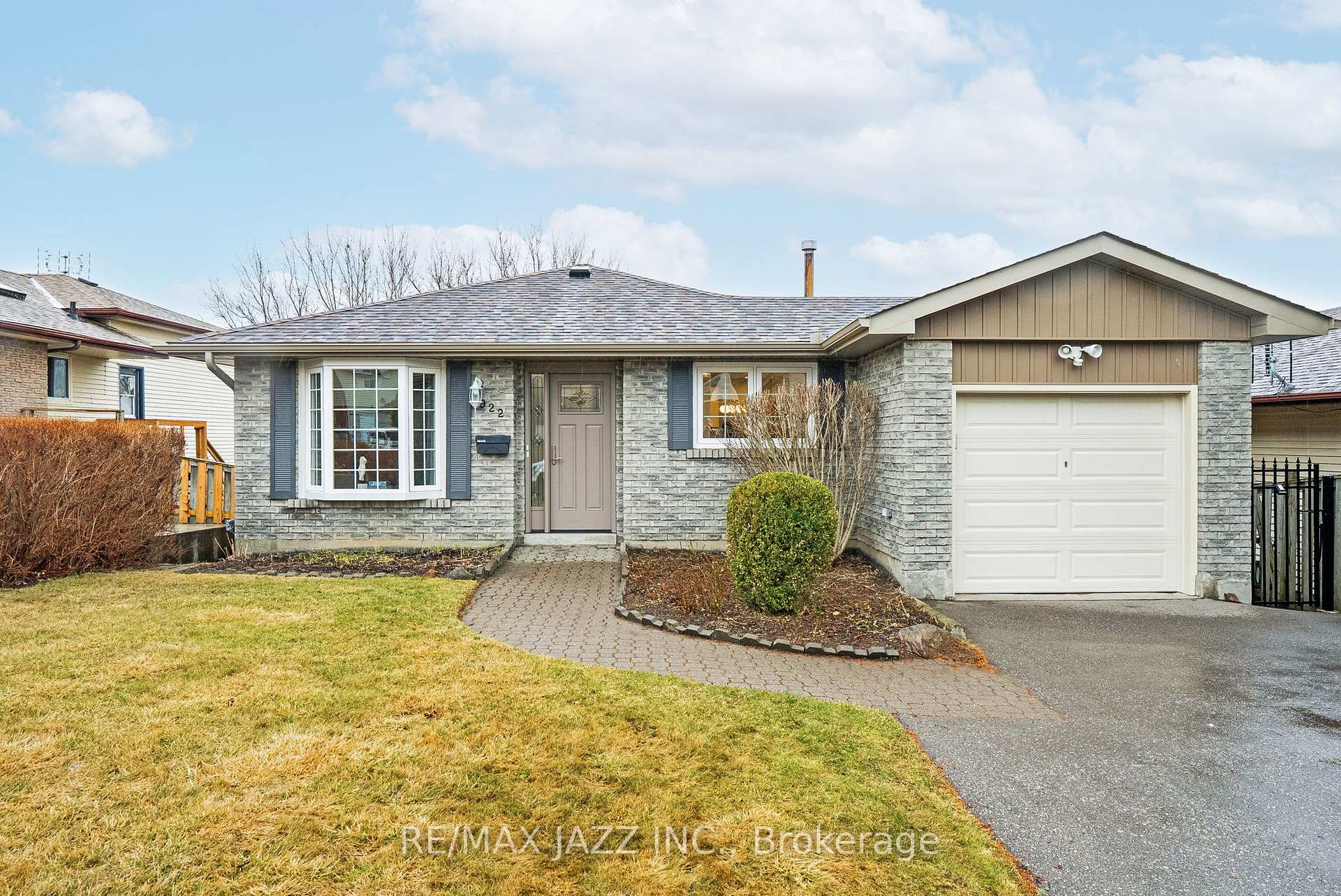 Front of 922 Southdown Drive