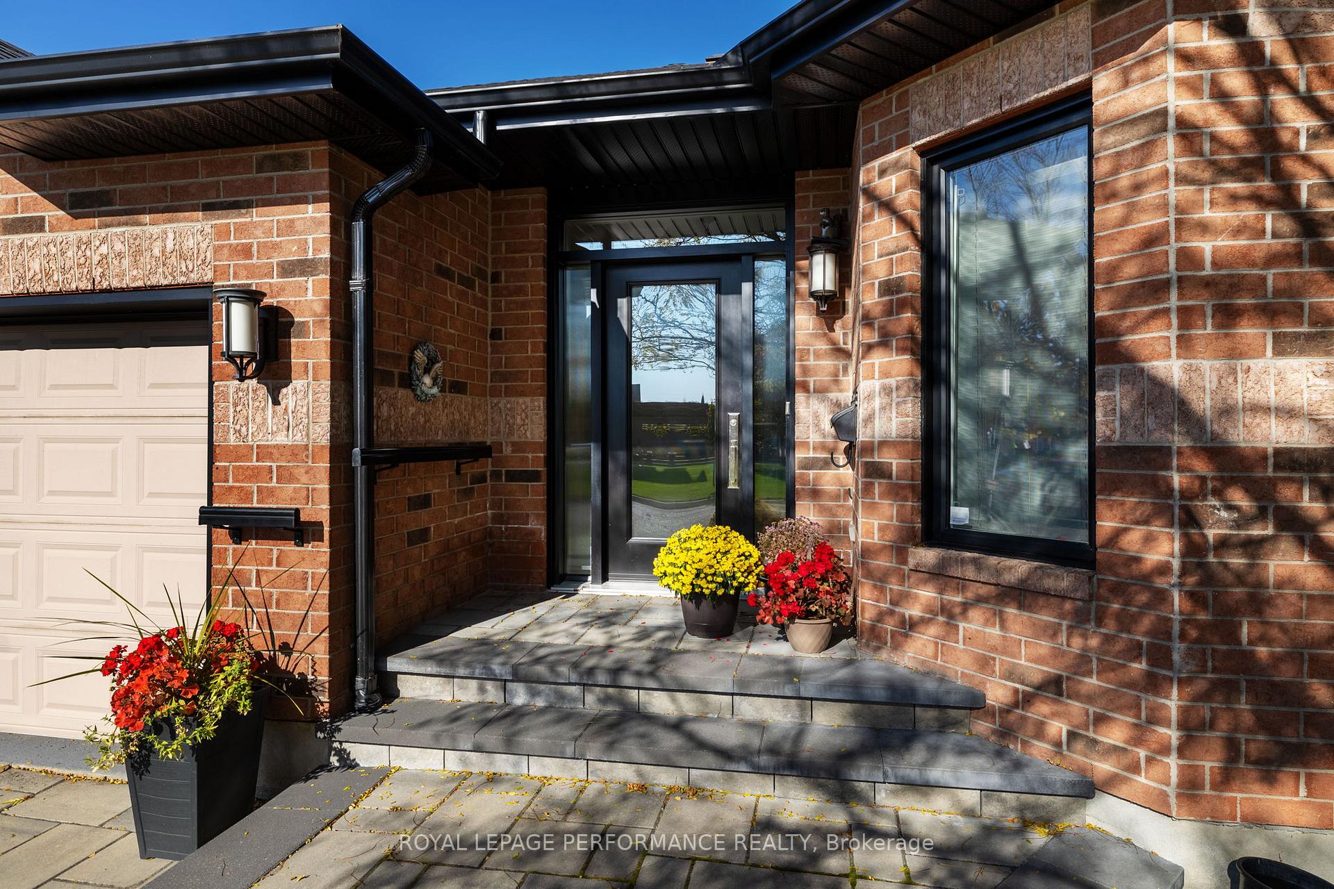 Photo 2 of 1907 Caprihani Way, Ottawa, Springridge/East Village — HOMEH