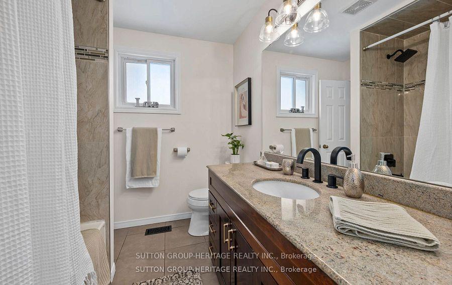 Photo 20 of 3 Boychyn Drive, Whitby, Pringle Creek — HOMEH