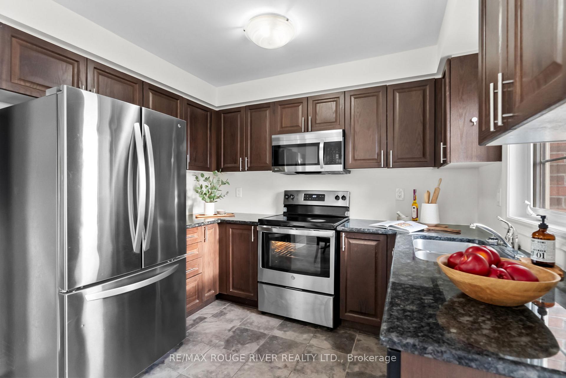 Photo 14 of 4 Benjamin Way, Whitby, Blue Grass Meadows — HOMEH