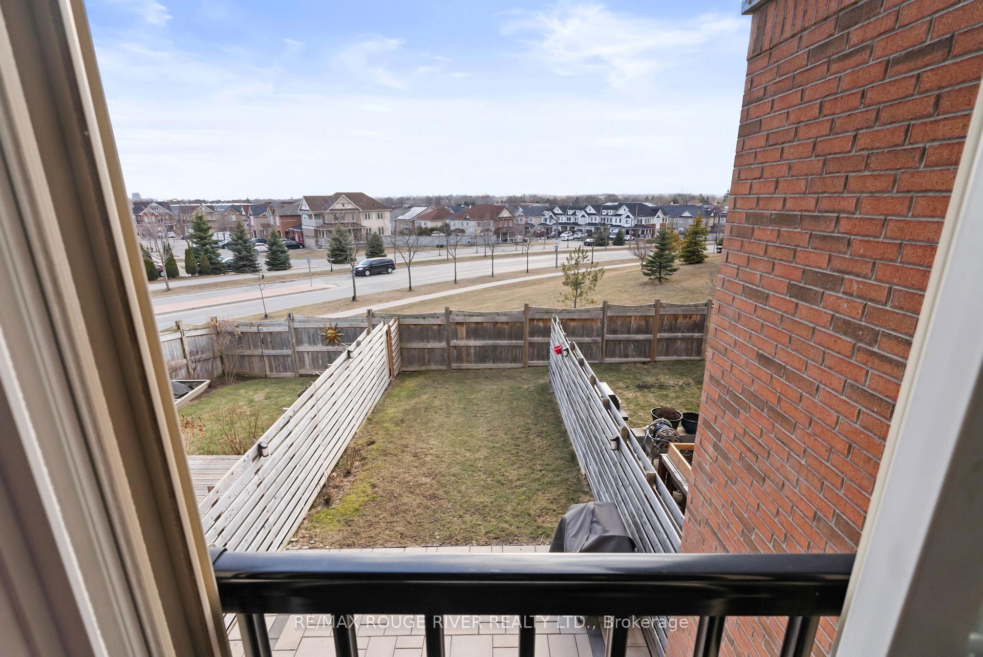 Photo 17 of 4 Benjamin Way, Whitby, Blue Grass Meadows — HOMEH