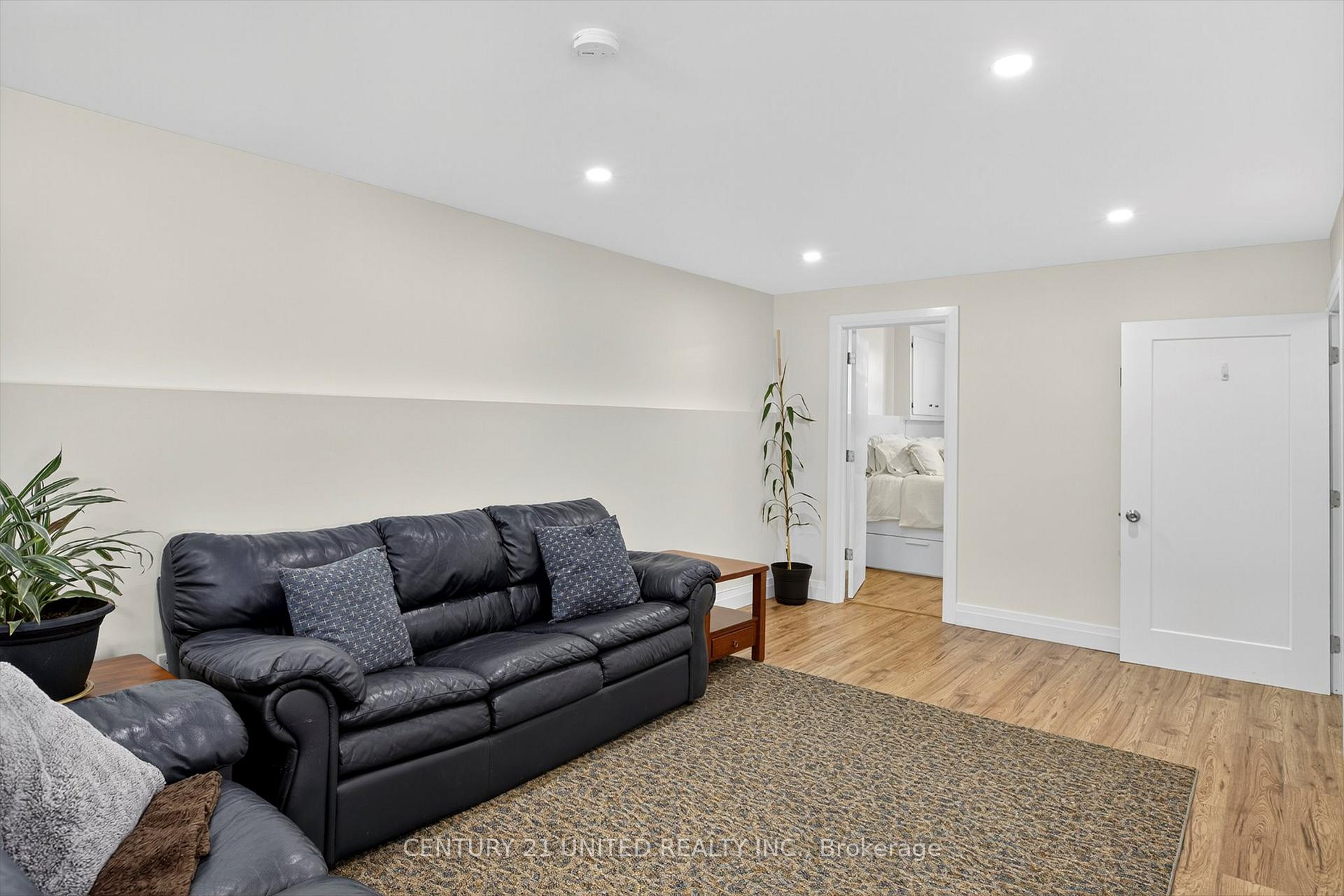 Photo 25 of 632 Otonabee Drive, Peterborough, Ashburnham Ward 4 — HOMEH