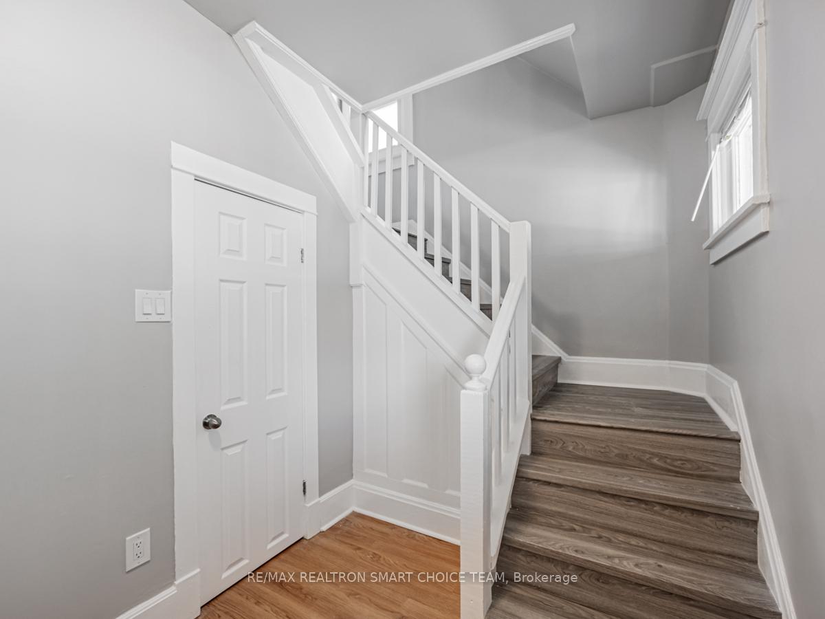 Photo 6 of Unit 2, 141 Agnes Street, Oshawa, O'Neill — HOMEH