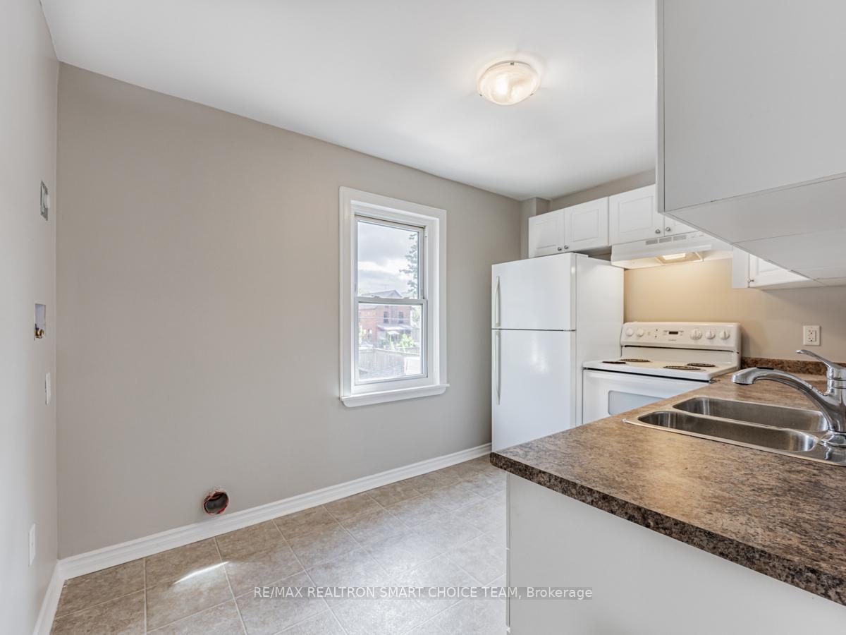 Photo 8 of Unit 2, 141 Agnes Street, Oshawa, O'Neill — HOMEH
