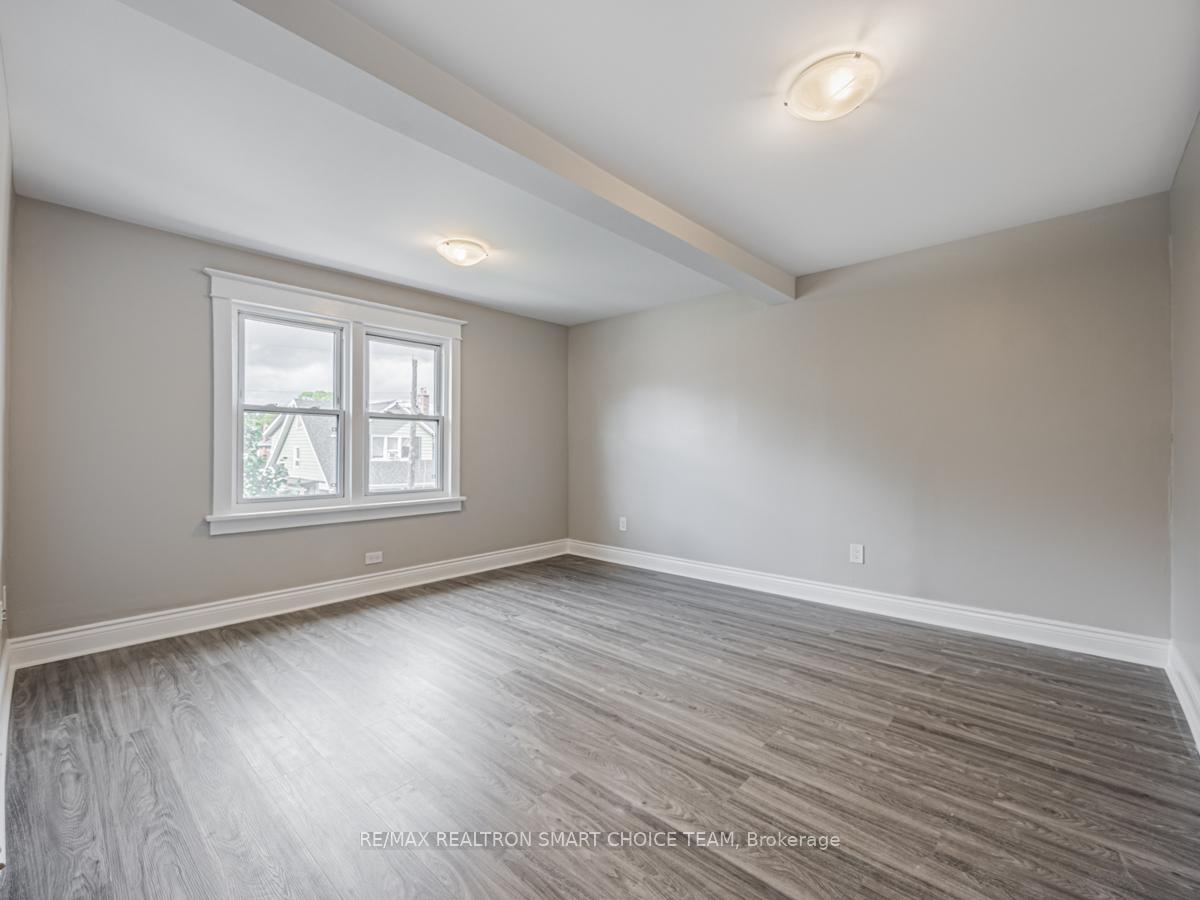 Photo 12 of Unit 2, 141 Agnes Street, Oshawa, O'Neill — HOMEH