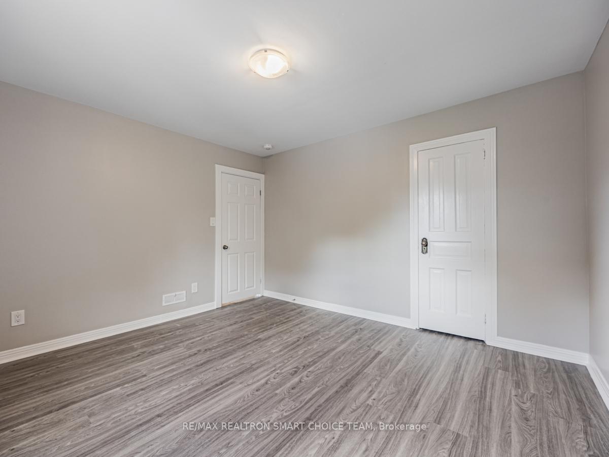 Photo 13 of Unit 2, 141 Agnes Street, Oshawa, O'Neill — HOMEH