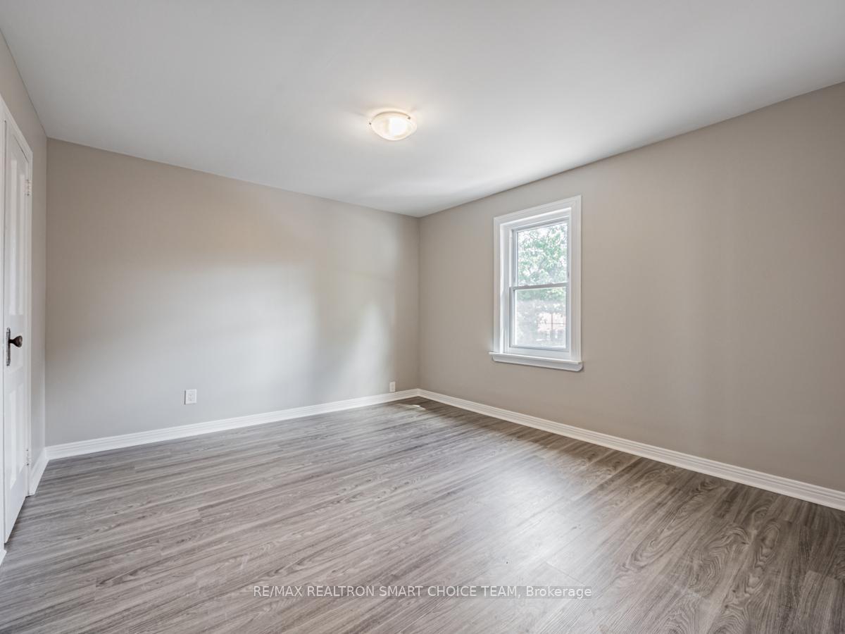 Photo 15 of Unit 2, 141 Agnes Street, Oshawa, O'Neill — HOMEH