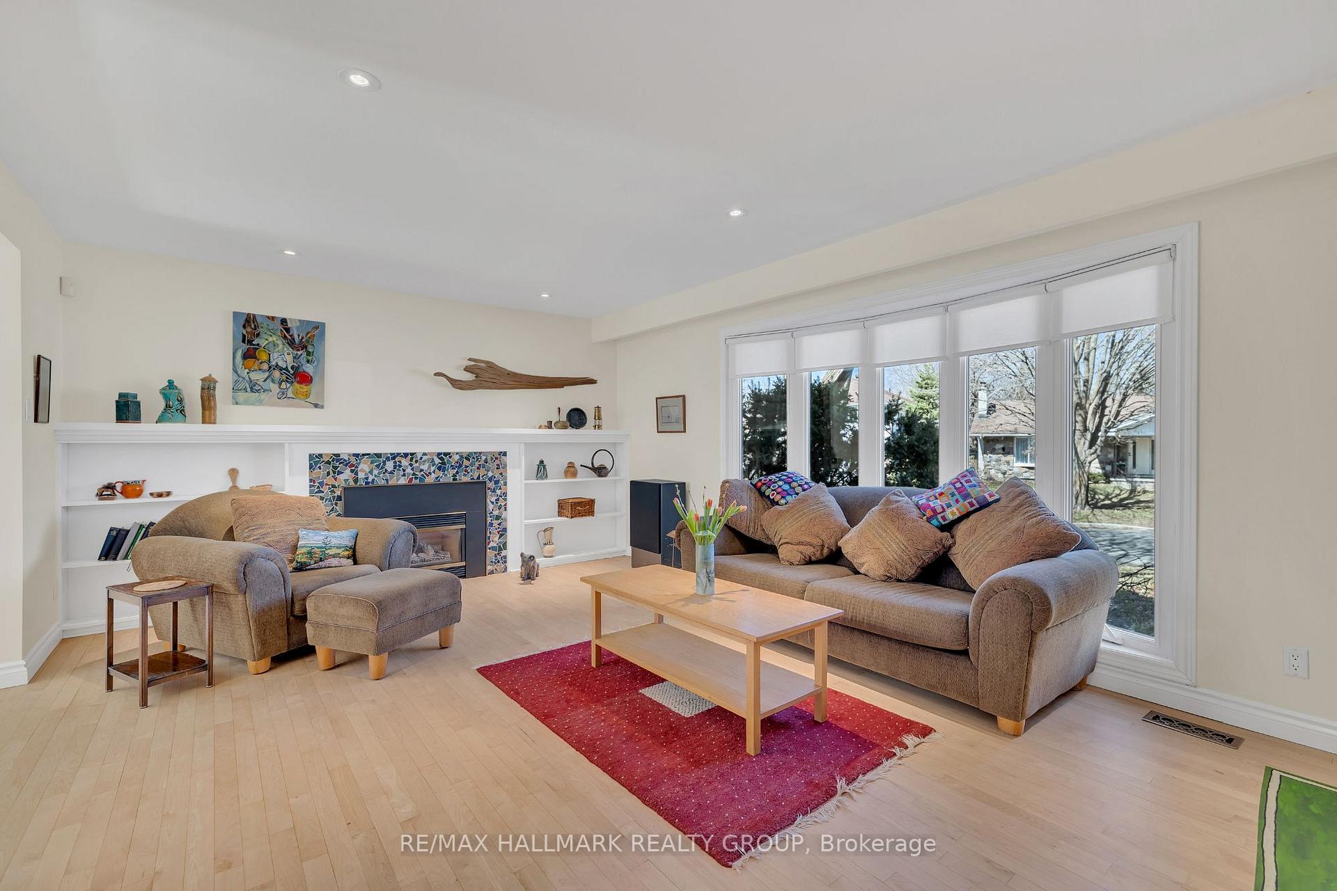Photo 3 of 272 Lincoln Heights Road, Ottawa, Lincoln Heights — HOMEH
