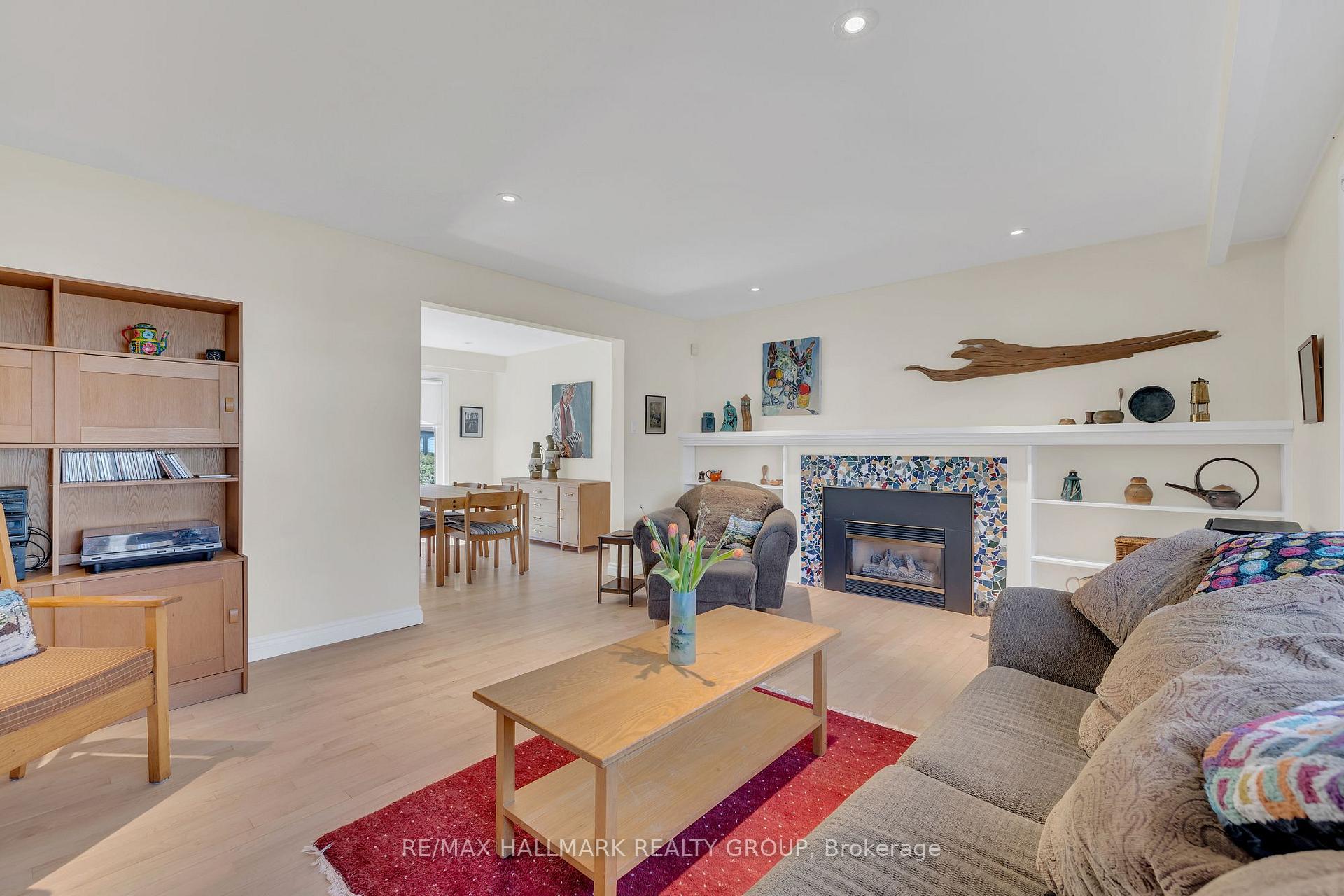 Photo 5 of 272 Lincoln Heights Road, Ottawa, Lincoln Heights — HOMEH