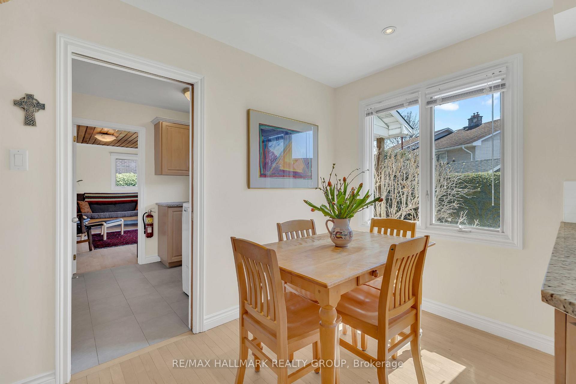 Photo 12 of 272 Lincoln Heights Road, Ottawa, Lincoln Heights — HOMEH