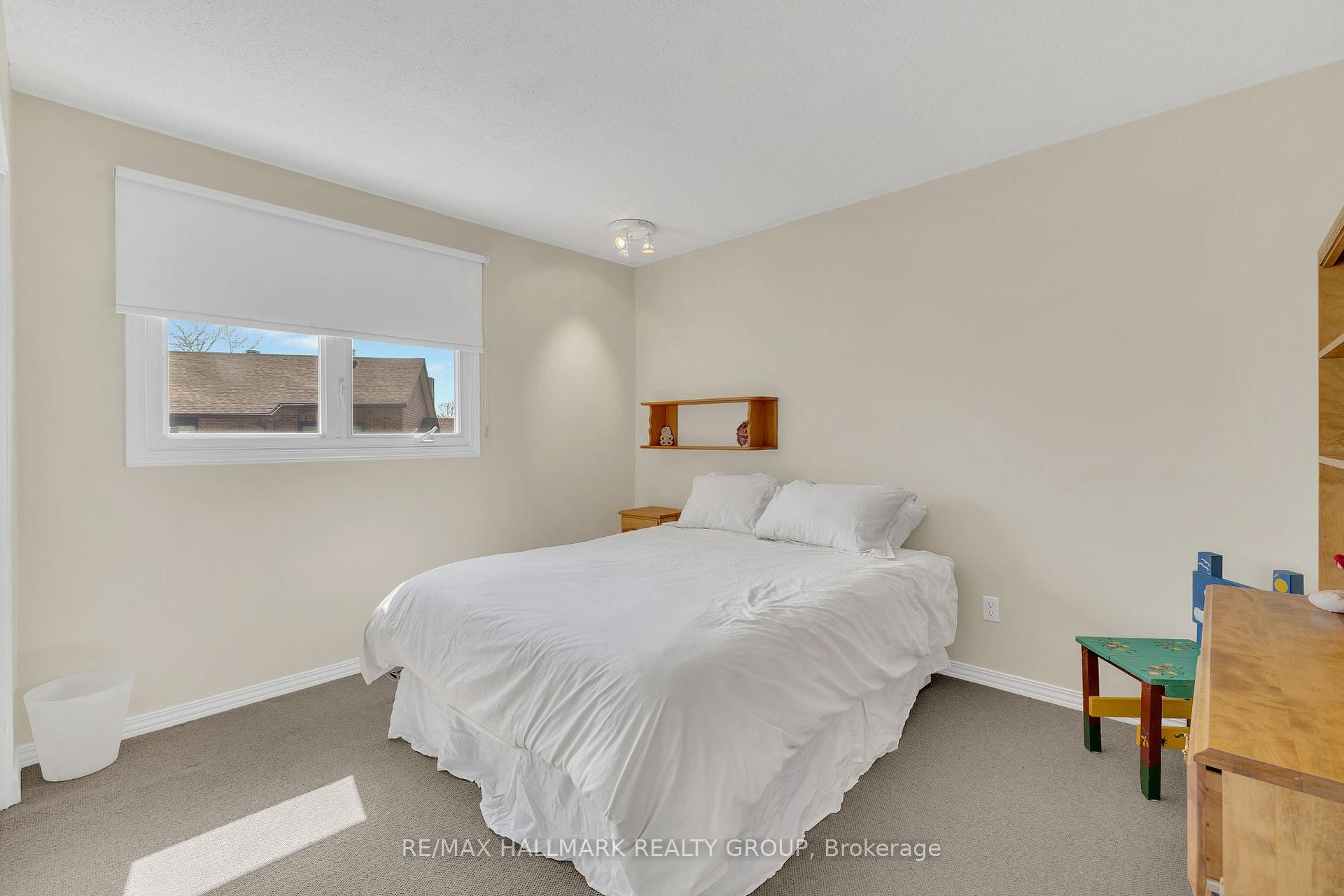 Photo 25 of 272 Lincoln Heights Road, Ottawa, Lincoln Heights — HOMEH