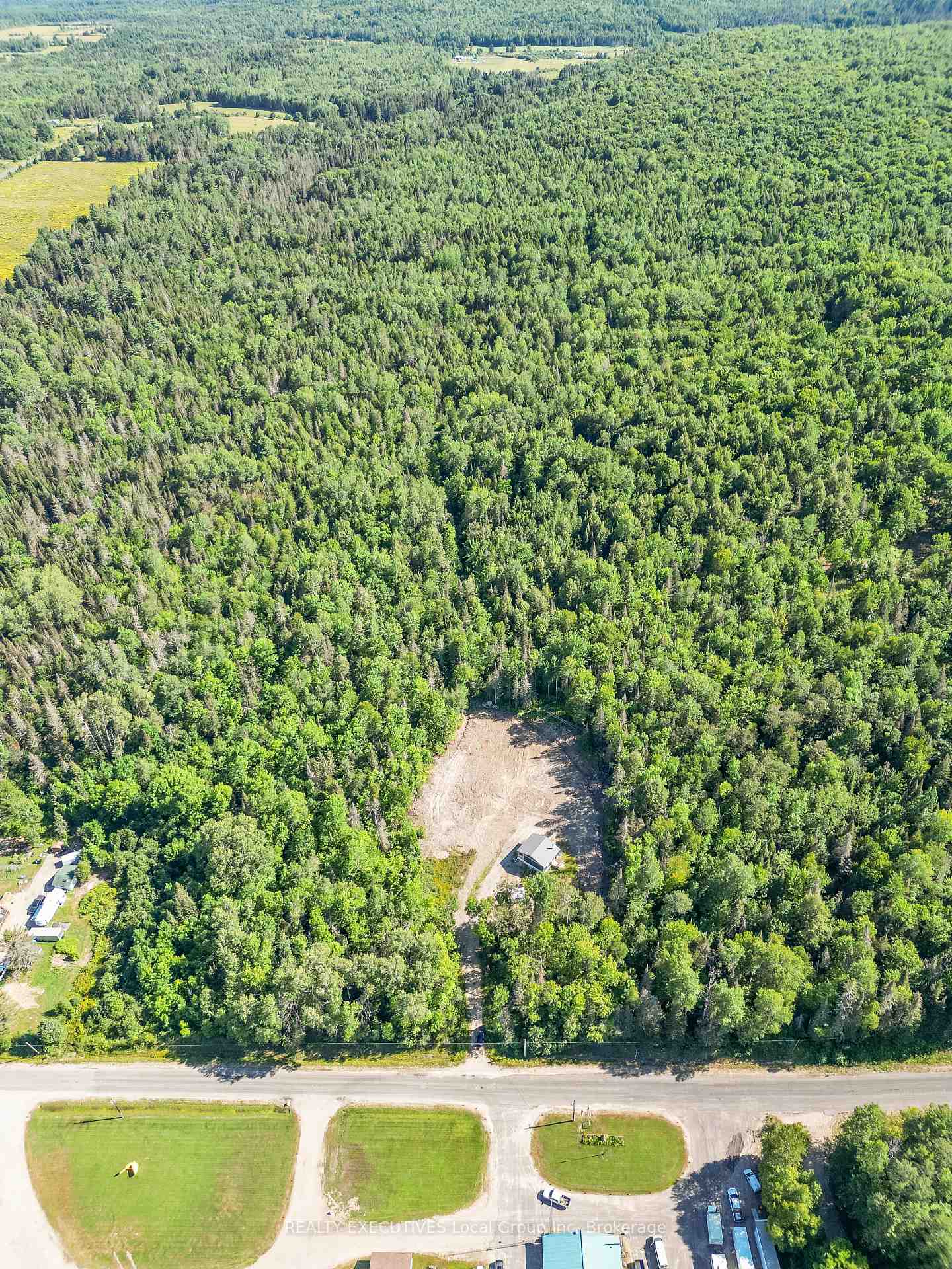Photo 7 of 1348 Peddlers Drive, Calvin — HOMEH