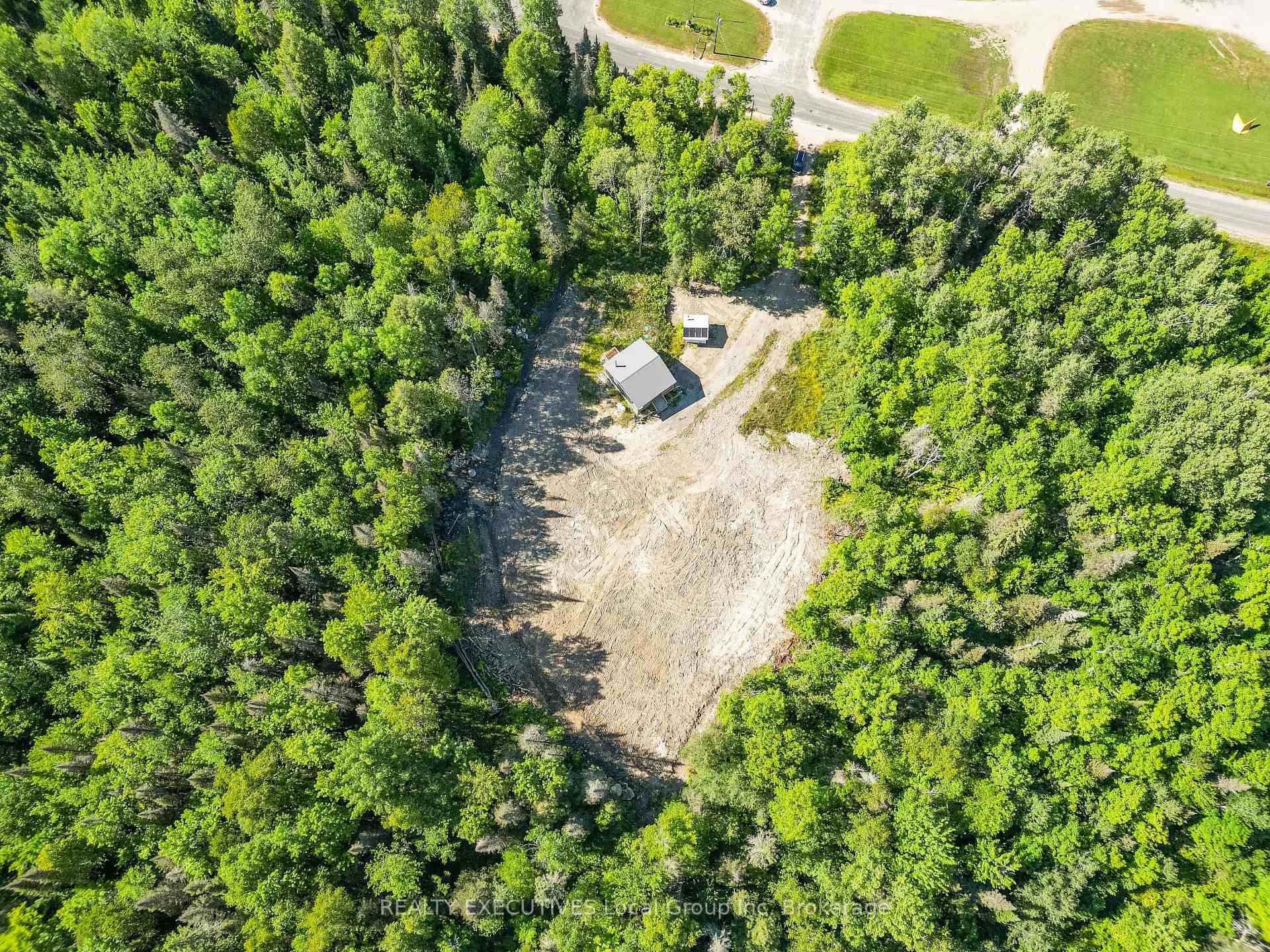 Photo 2 of 1348 Peddlers Drive, Calvin — HOMEH