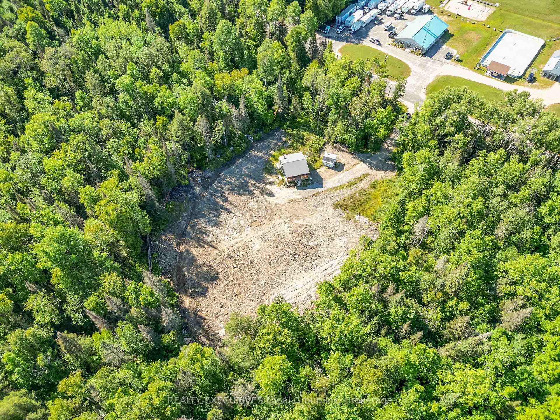 Photo 10 of 1348 Peddlers Drive, Calvin — HOMEH
