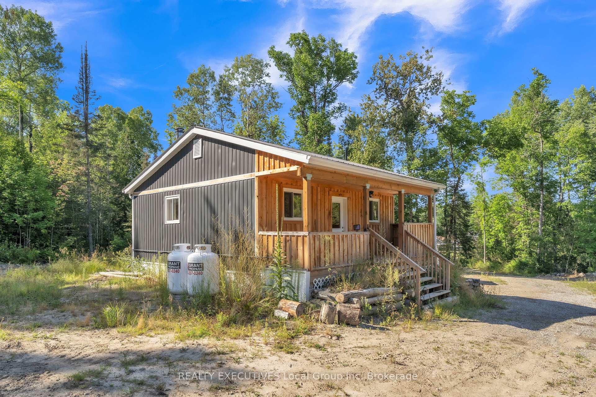 Photo 33 of 1348 Peddlers Drive, Calvin — HOMEH