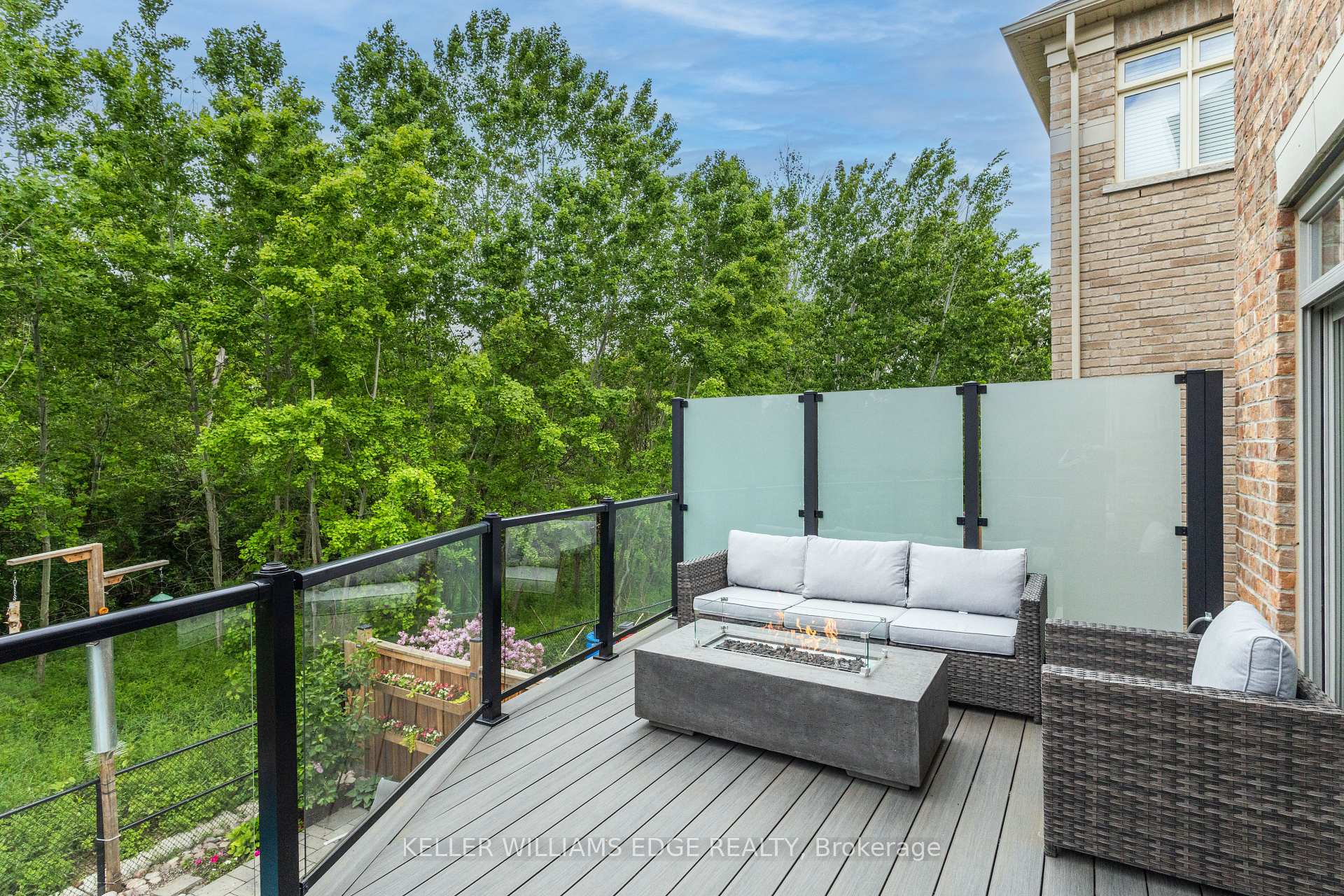 Photo 42 of 64 Elysian Fields Circle, Brampton, Bram West — HOMEH