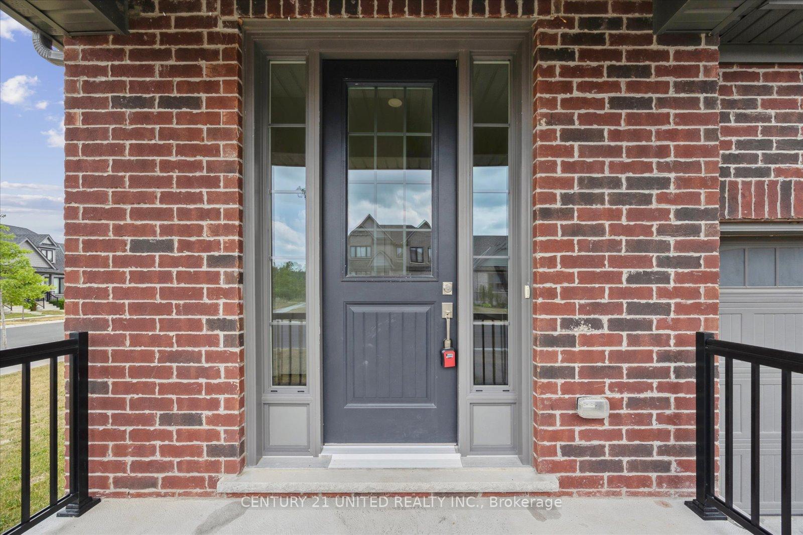 Photo 4 of 343 Cullen Trail, Peterborough, Northcrest Ward 5 — HOMEH