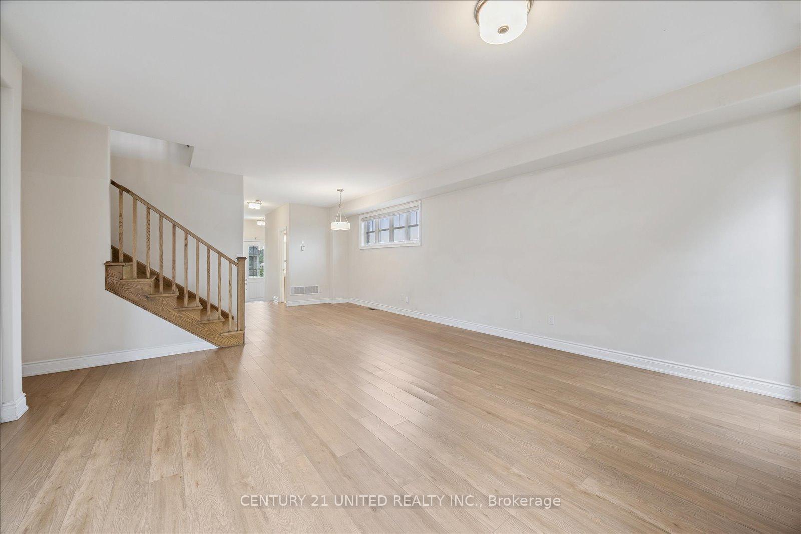 Photo 11 of 343 Cullen Trail, Peterborough, Northcrest Ward 5 — HOMEH