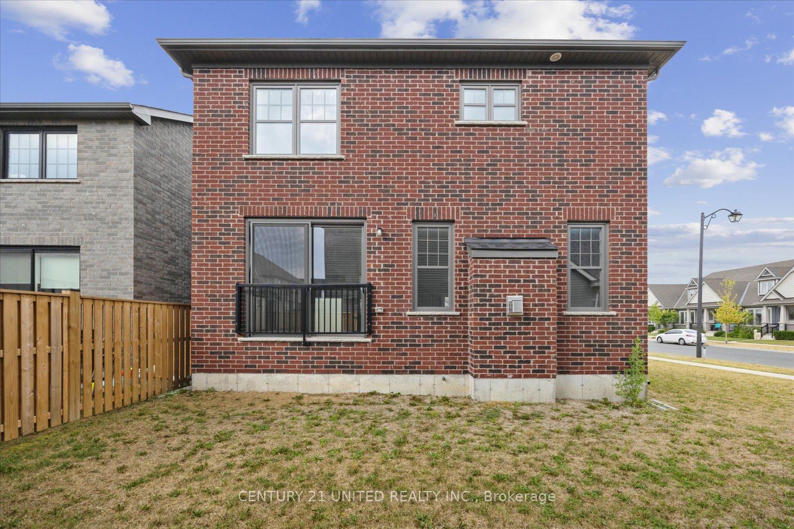 Photo 34 of 343 Cullen Trail, Peterborough, Northcrest Ward 5 — HOMEH
