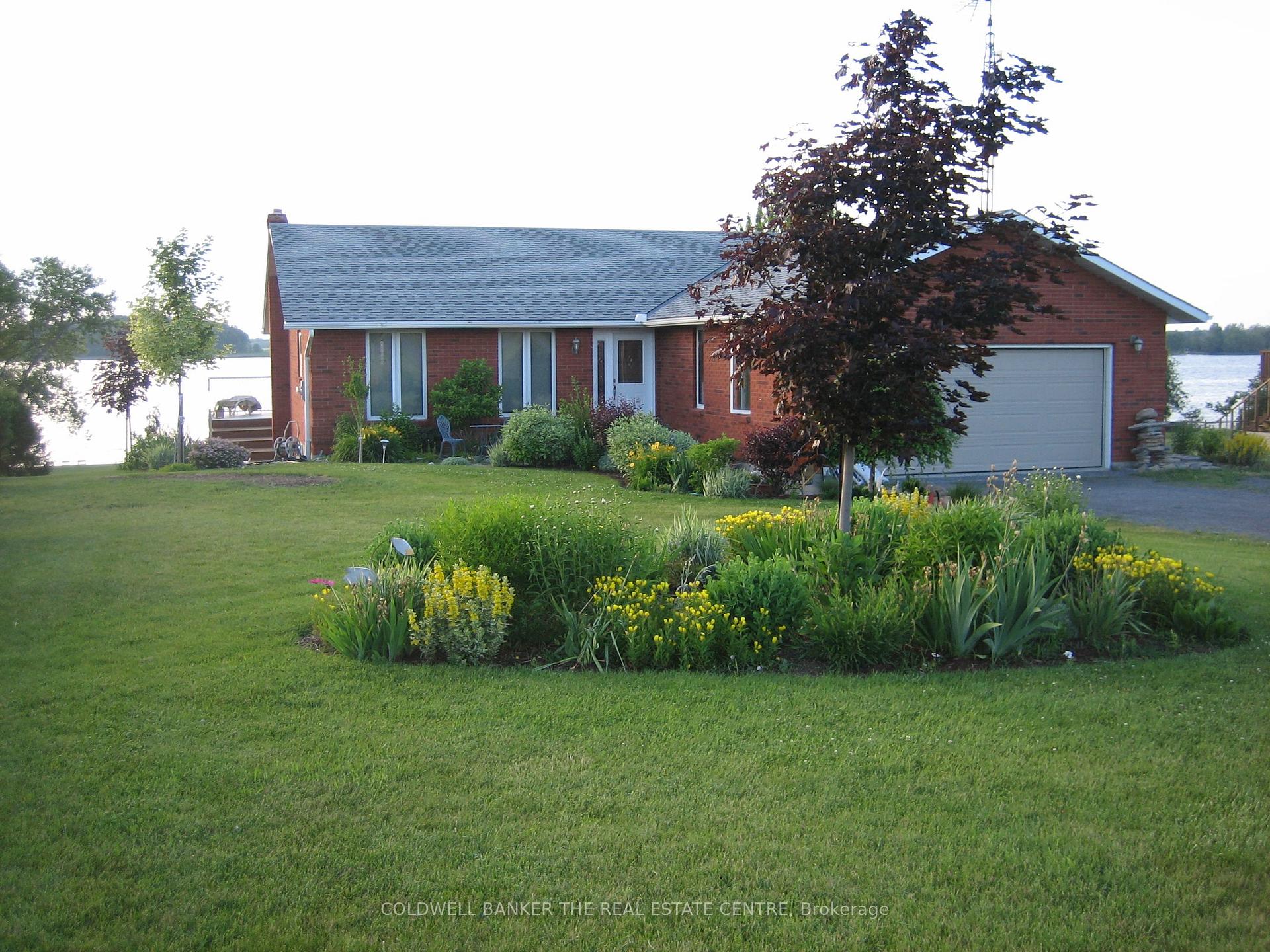 Front of 1530 County Rd 35