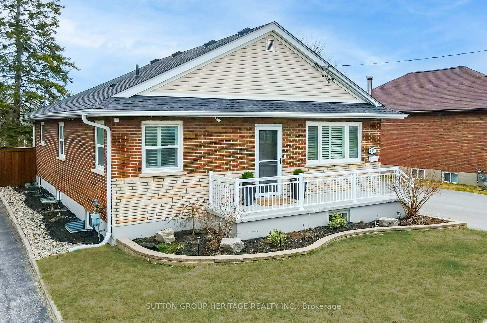 Photo 1 of 805 Sylvia Street, Oshawa, Lakeview — HOMEH