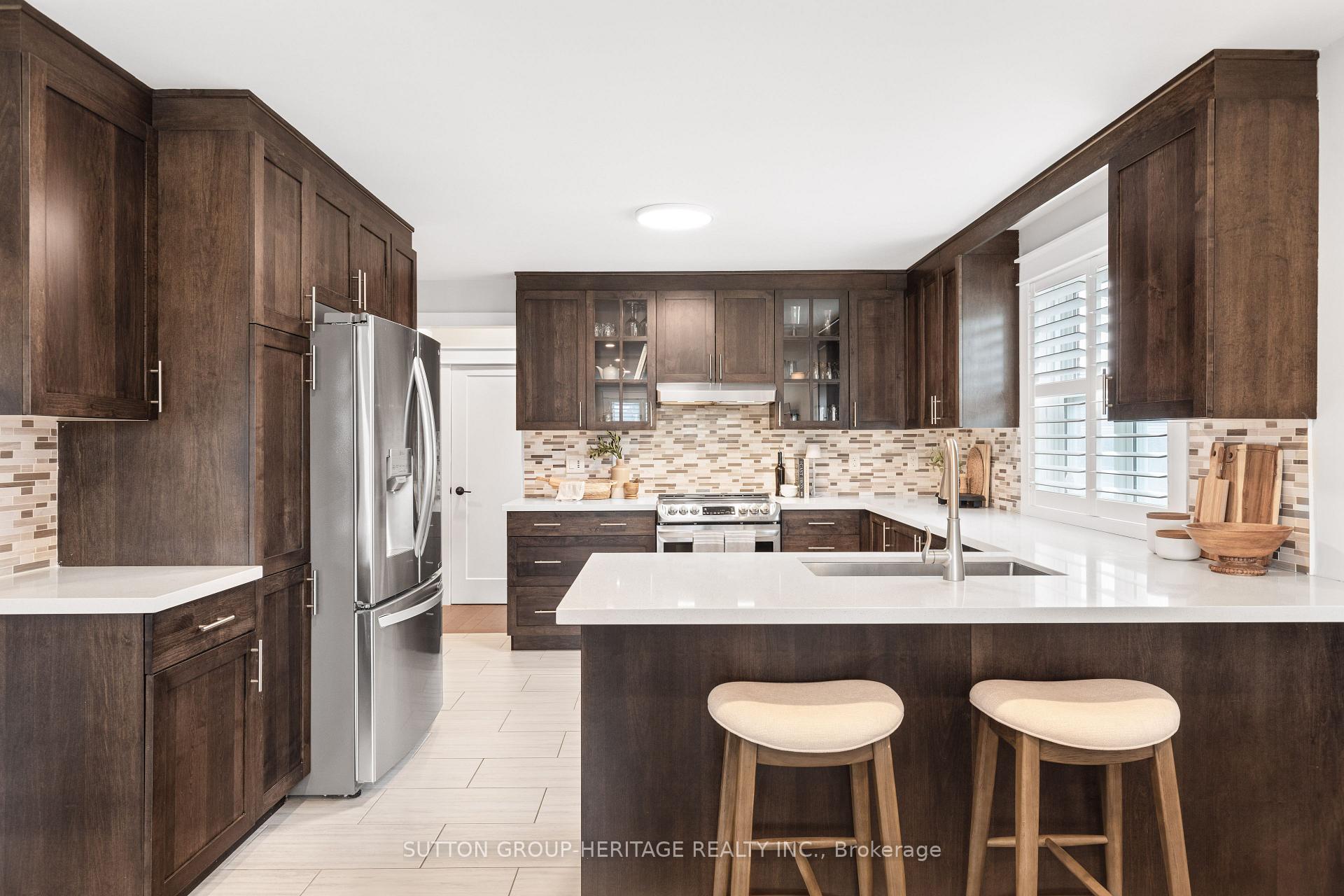 Photo 8 of 805 Sylvia Street, Oshawa, Lakeview — HOMEH