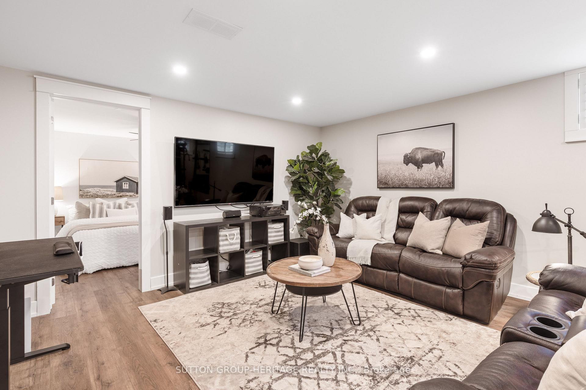 Photo 30 of 805 Sylvia Street, Oshawa, Lakeview — HOMEH