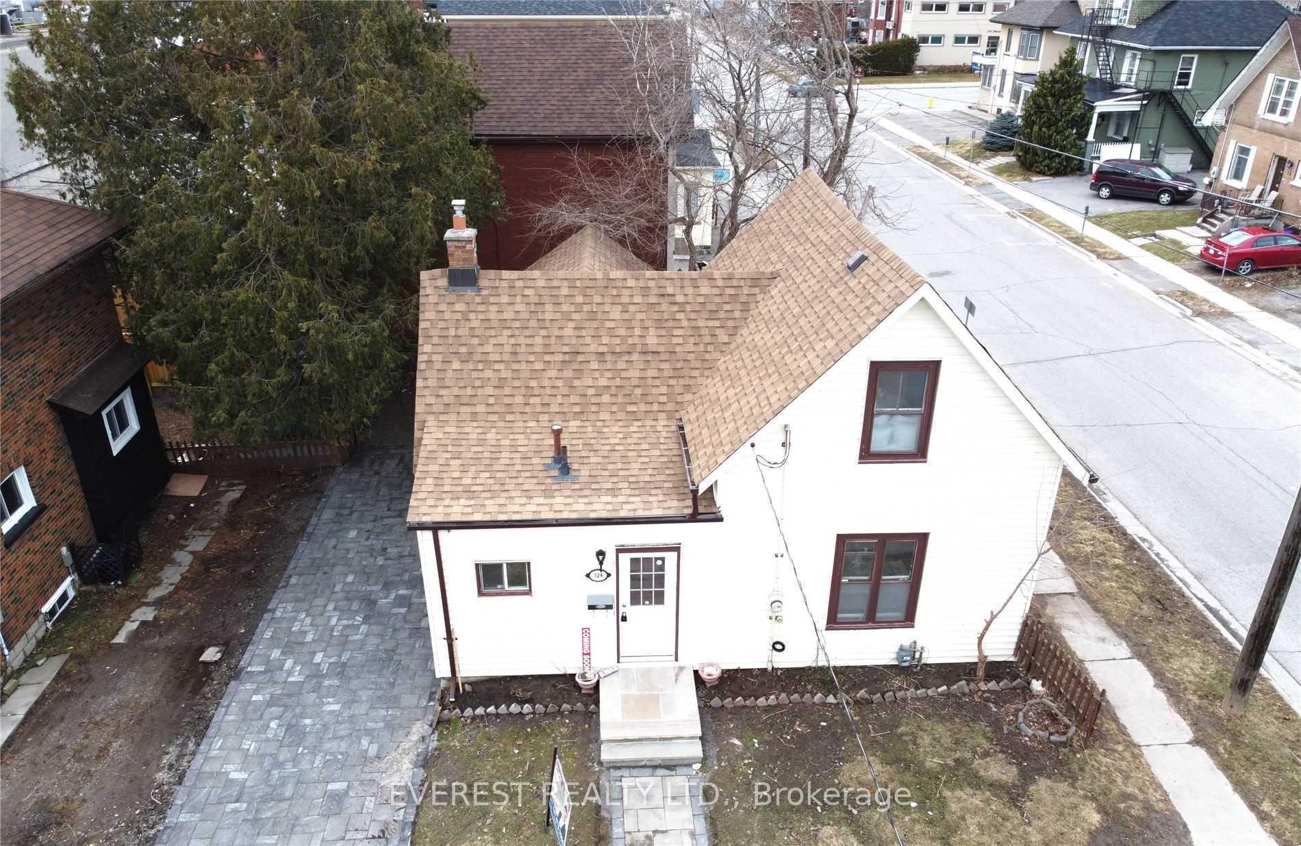 Photo 3 of 124 Ontario Street E, Oshawa, O'Neill — HOMEH