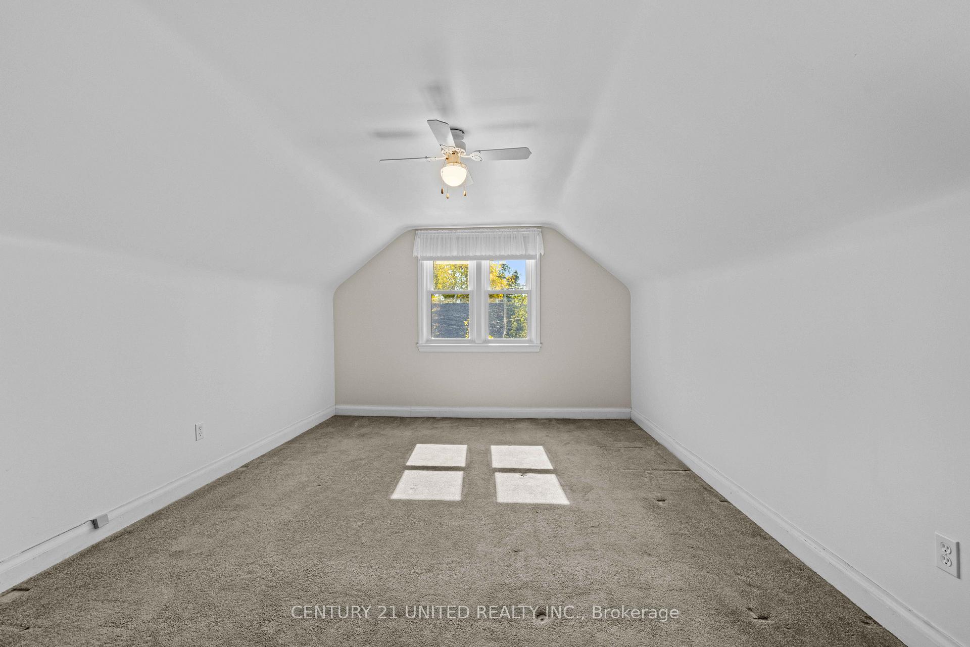 Photo 16 of 572 Murray Street, Peterborough, Town Ward 3 — HOMEH