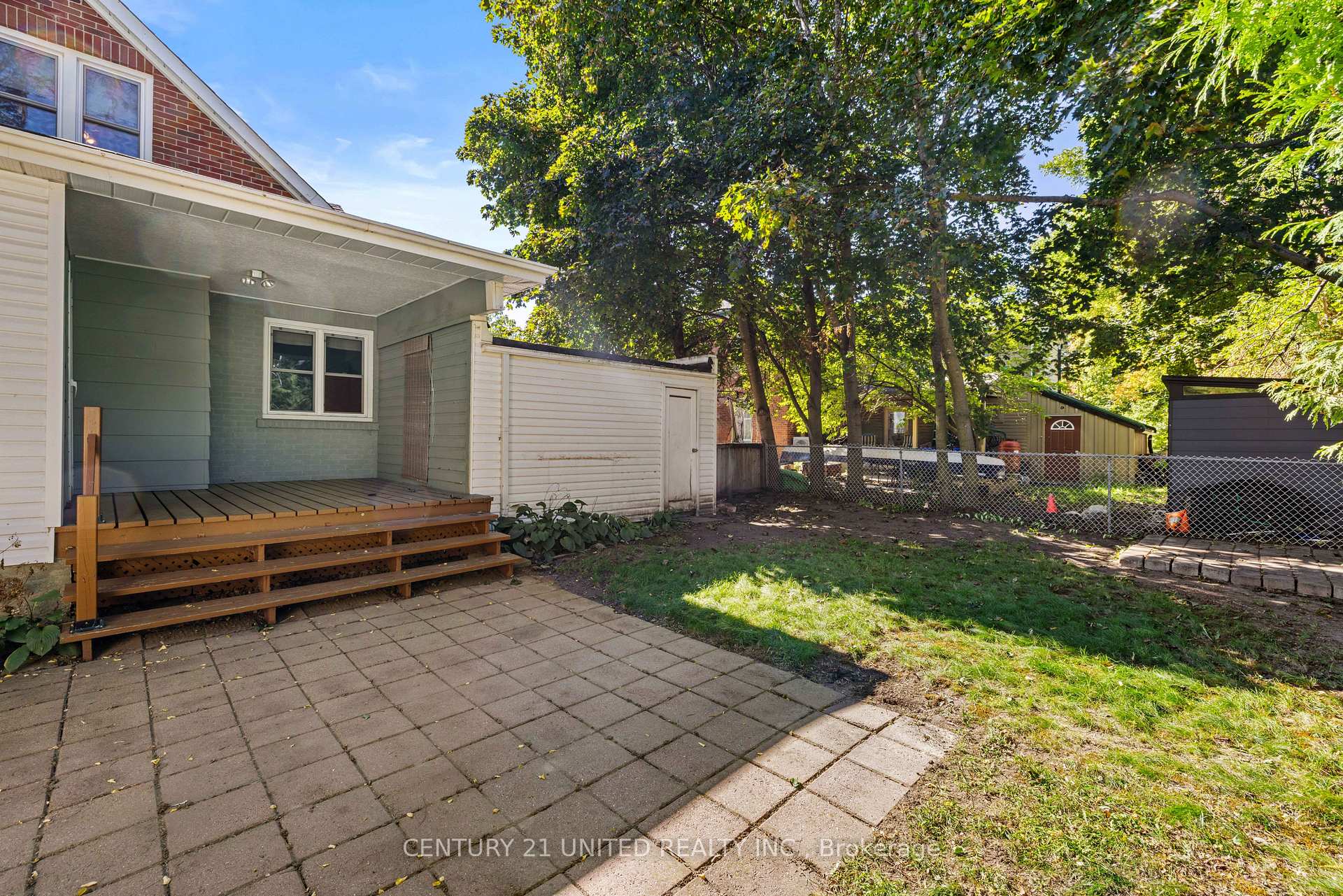 Photo 24 of 572 Murray Street, Peterborough, Town Ward 3 — HOMEH