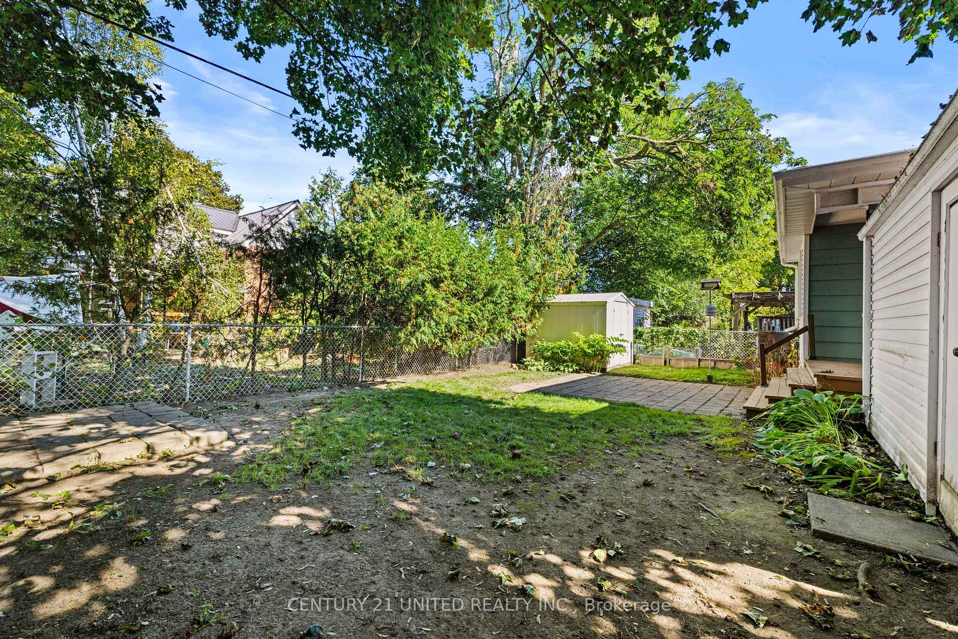 Photo 27 of 572 Murray Street, Peterborough, Town Ward 3 — HOMEH