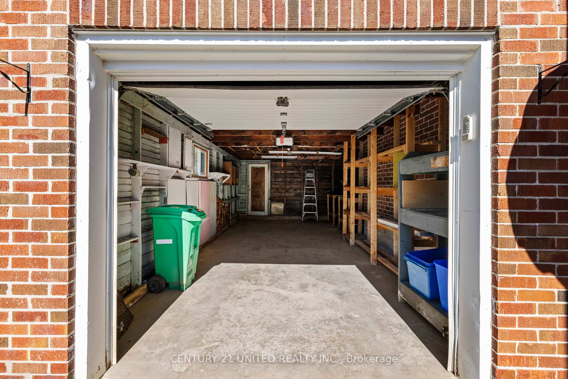 Photo 29 of 572 Murray Street, Peterborough, Town Ward 3 — HOMEH