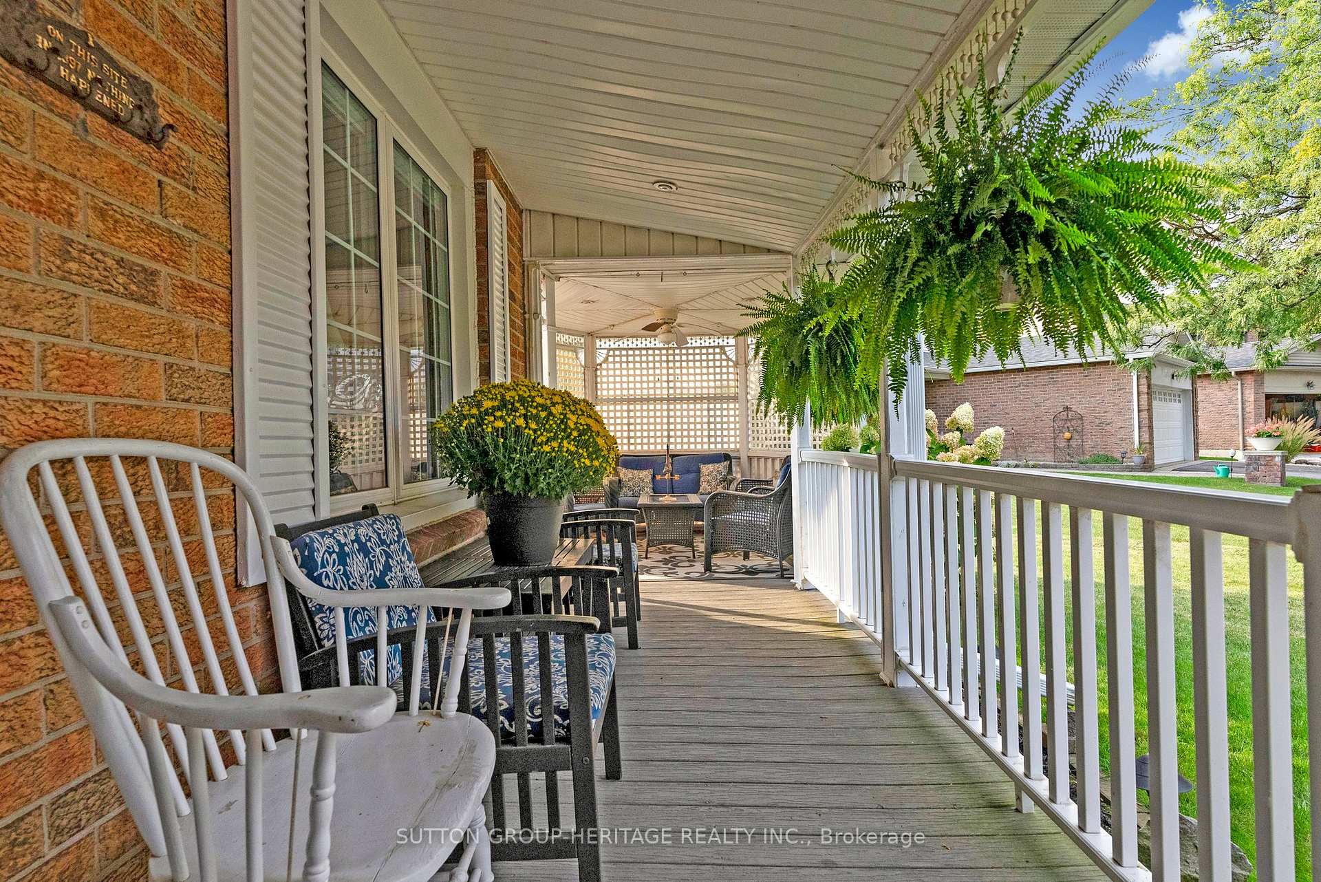 Photo 4 of 9 Draper Court, Whitby, Lynde Creek — HOMEH
