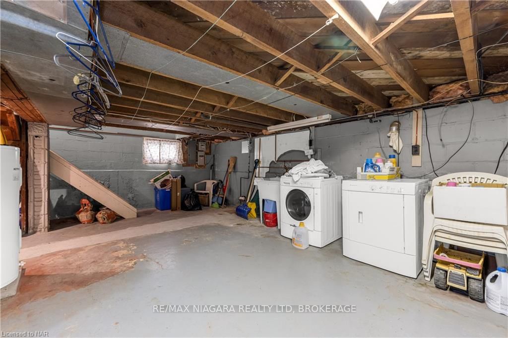 Photo 16 of 18 Hooker Street, Welland, Broadway — HOMEH