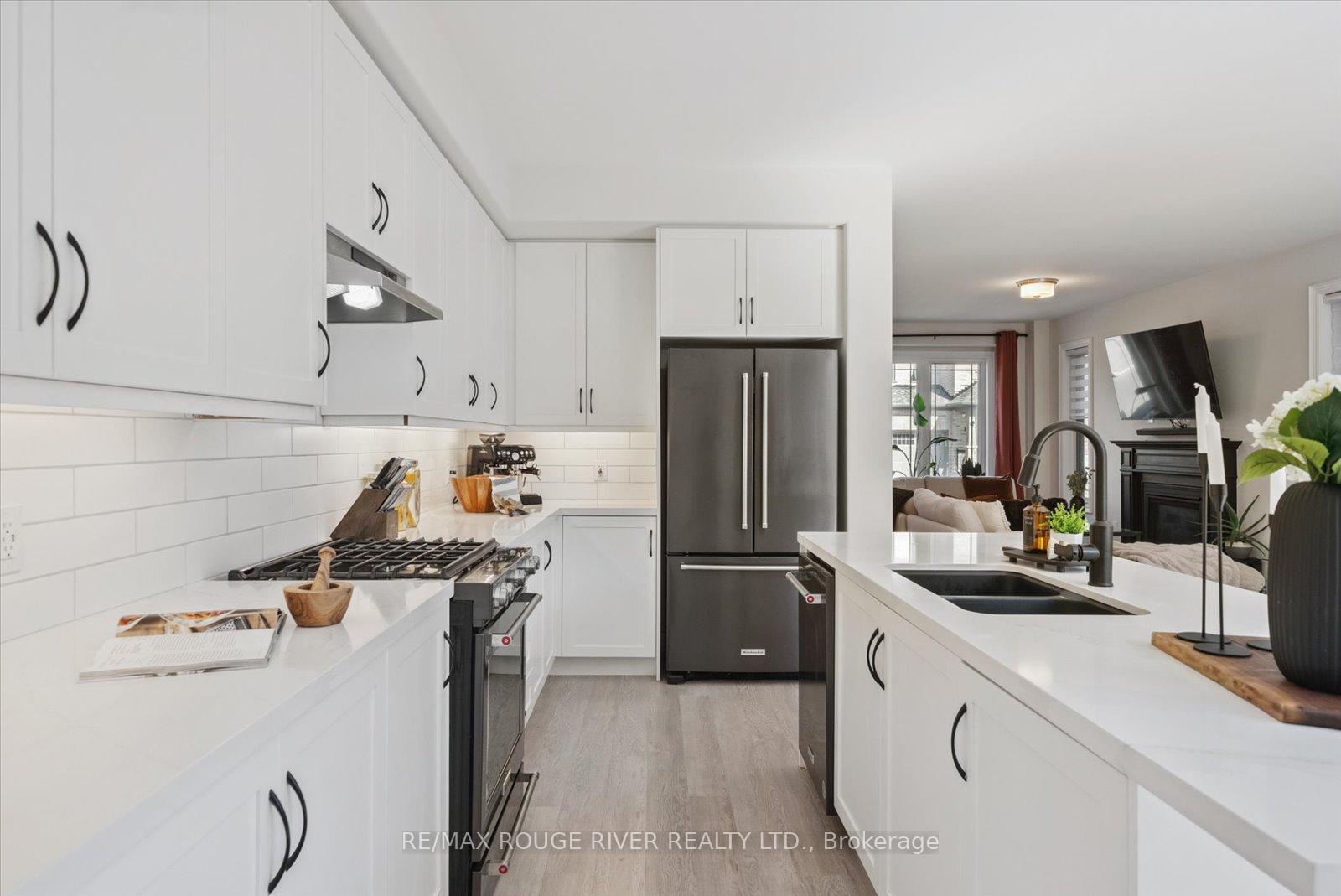 Photo 9 of 1093 Rippingale Trail, Peterborough, Northcrest Ward 5 — HOMEH